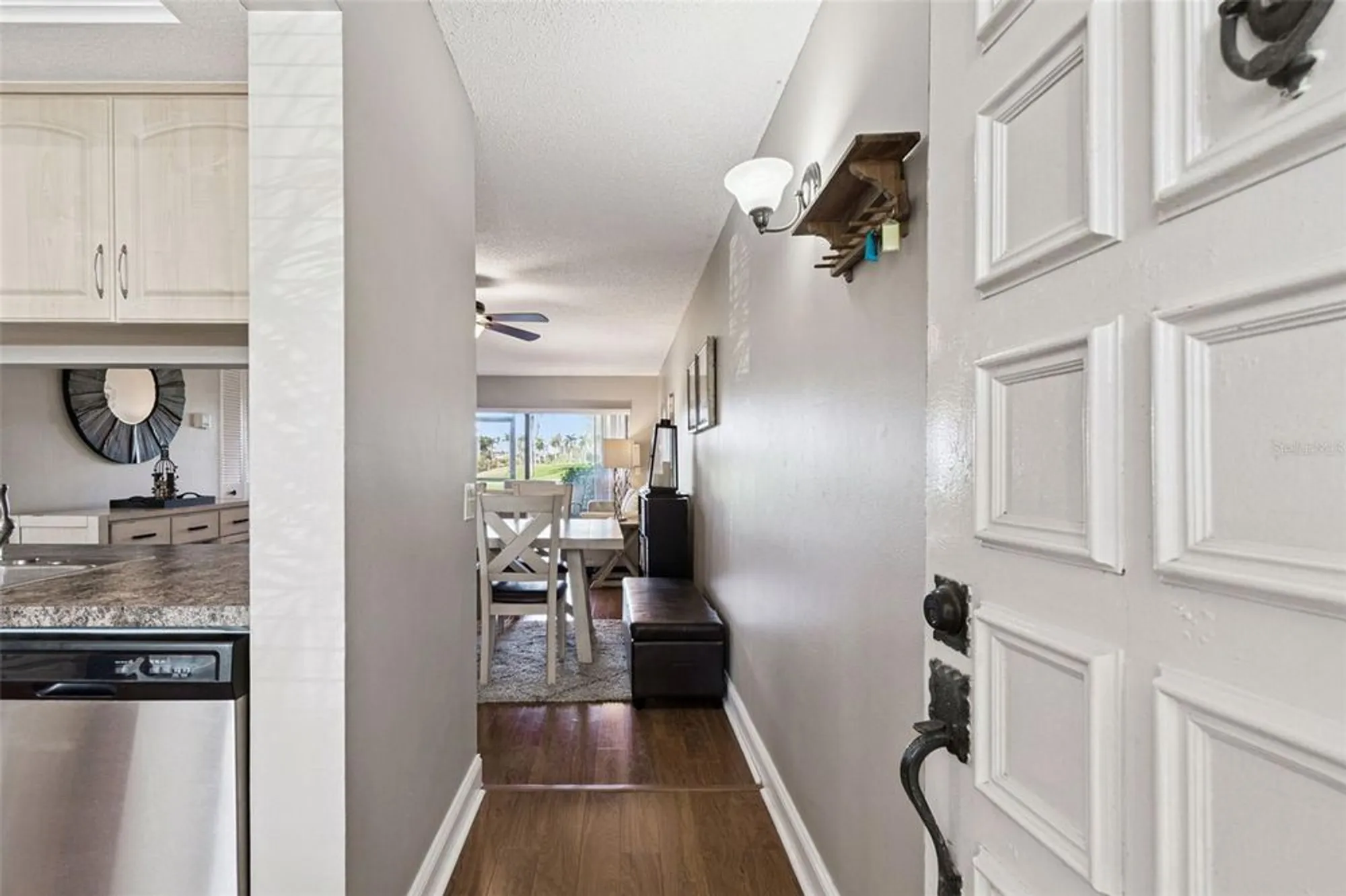 Property Slideshow image 5 of 52 | 6105 palma del mar blvd s apt 120, Saint Petersburg, FL, 33715