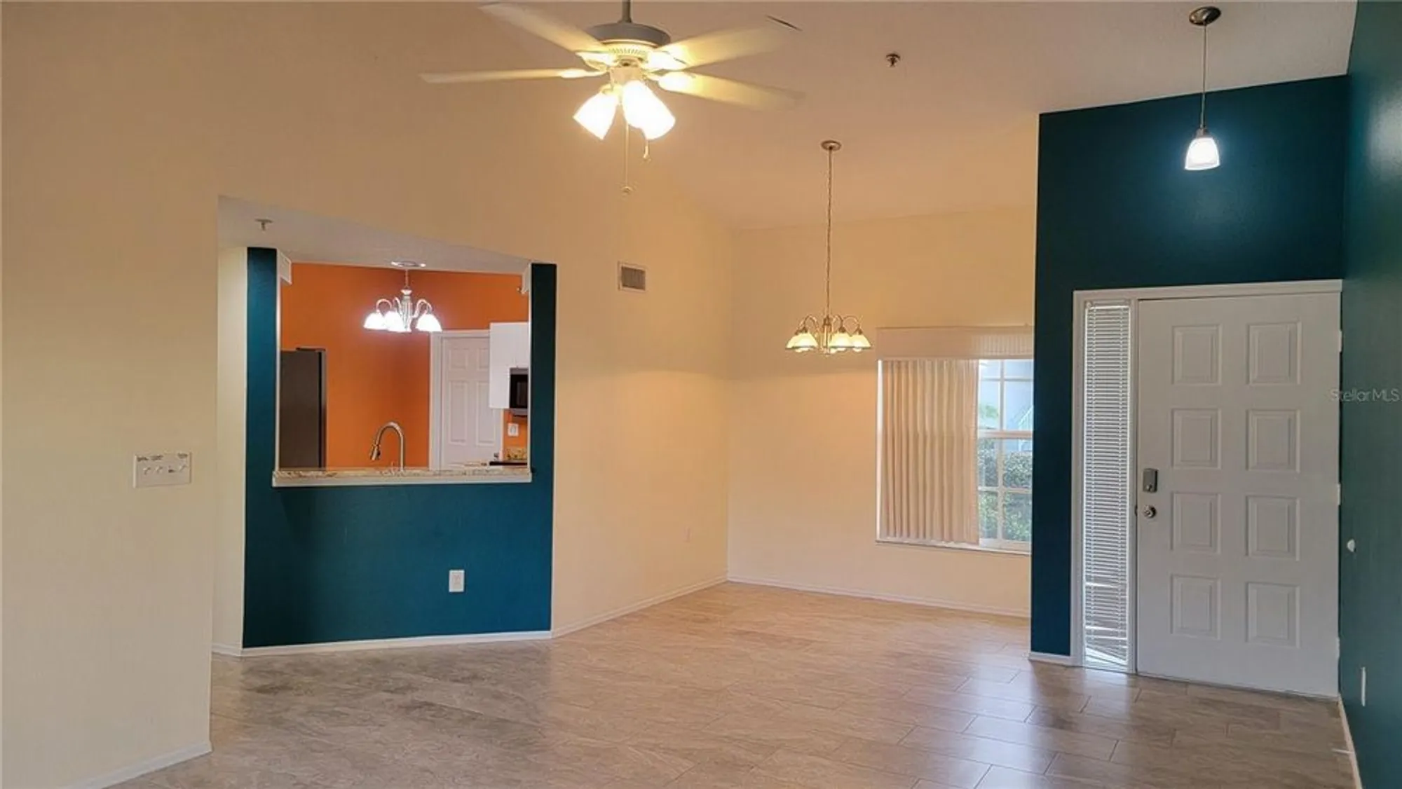 Property Slideshow image 10 of 22 | 6330 green oak cir # 6330, Bradenton, FL, 34203