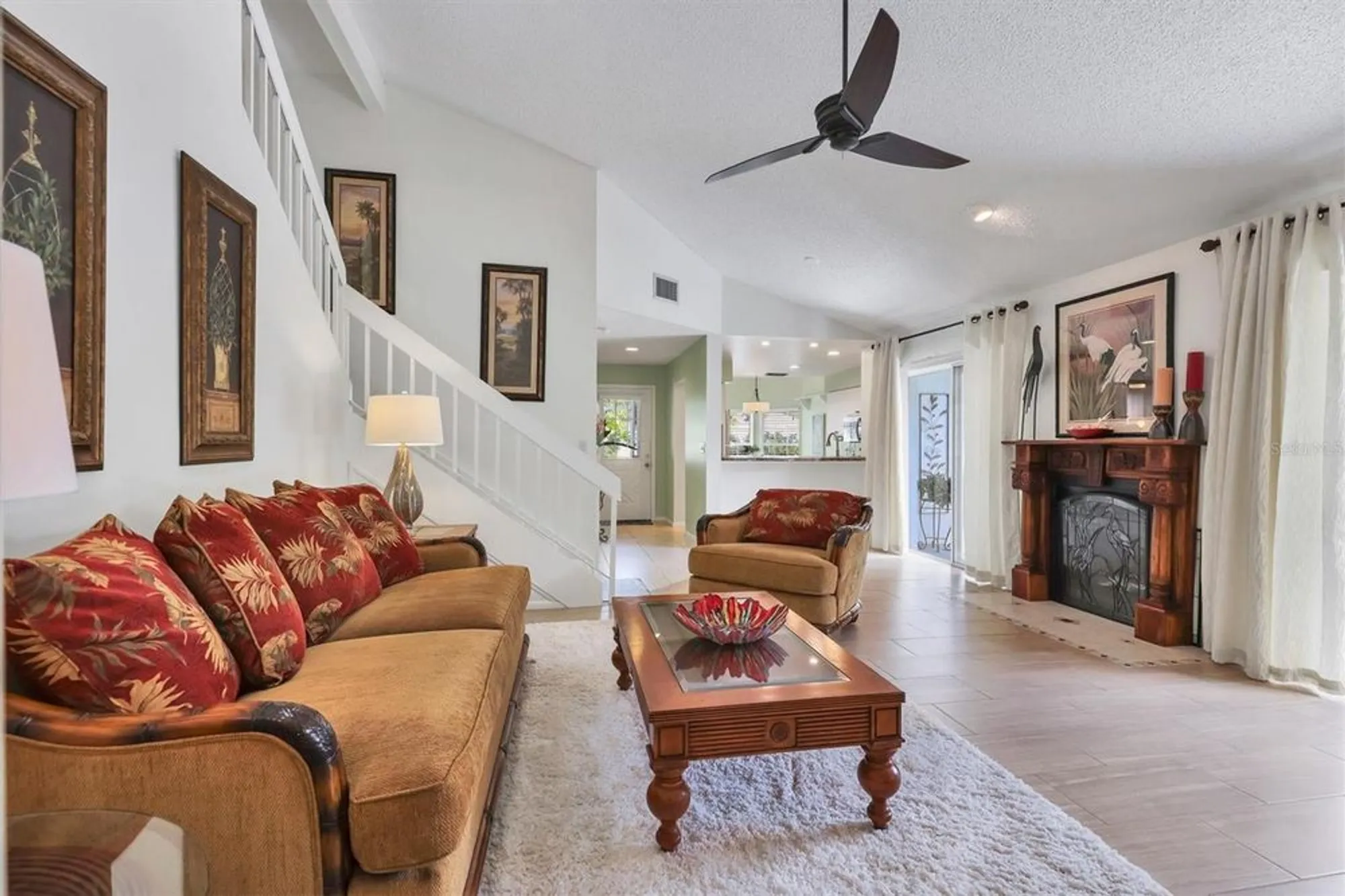 Property Slideshow image 17 of 63 | 6465 carrington cir 44, Sarasota, FL, 34238