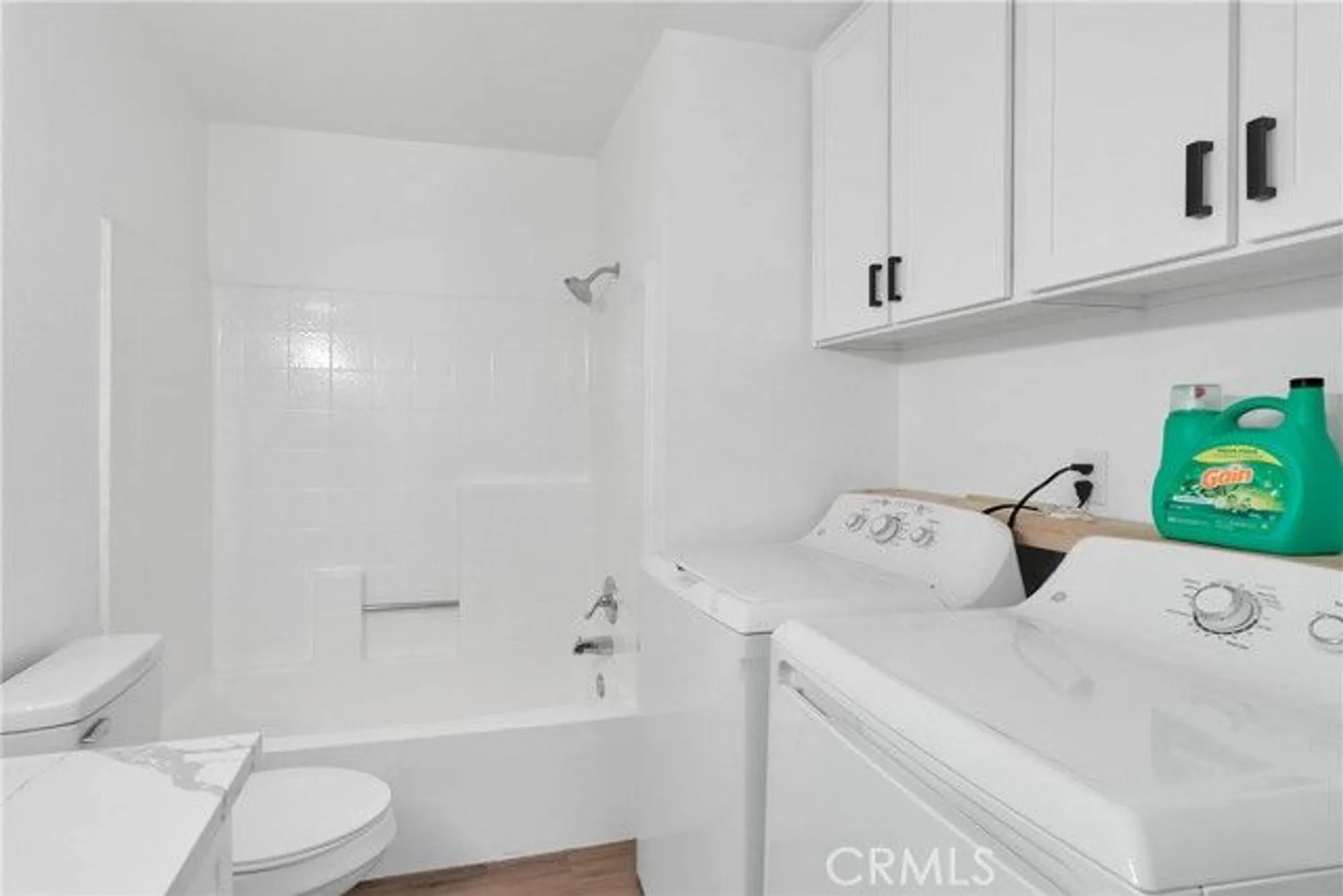 Property Slideshow image 21 of 27 | 11722 oak st, Apple Valley, CA, 92308