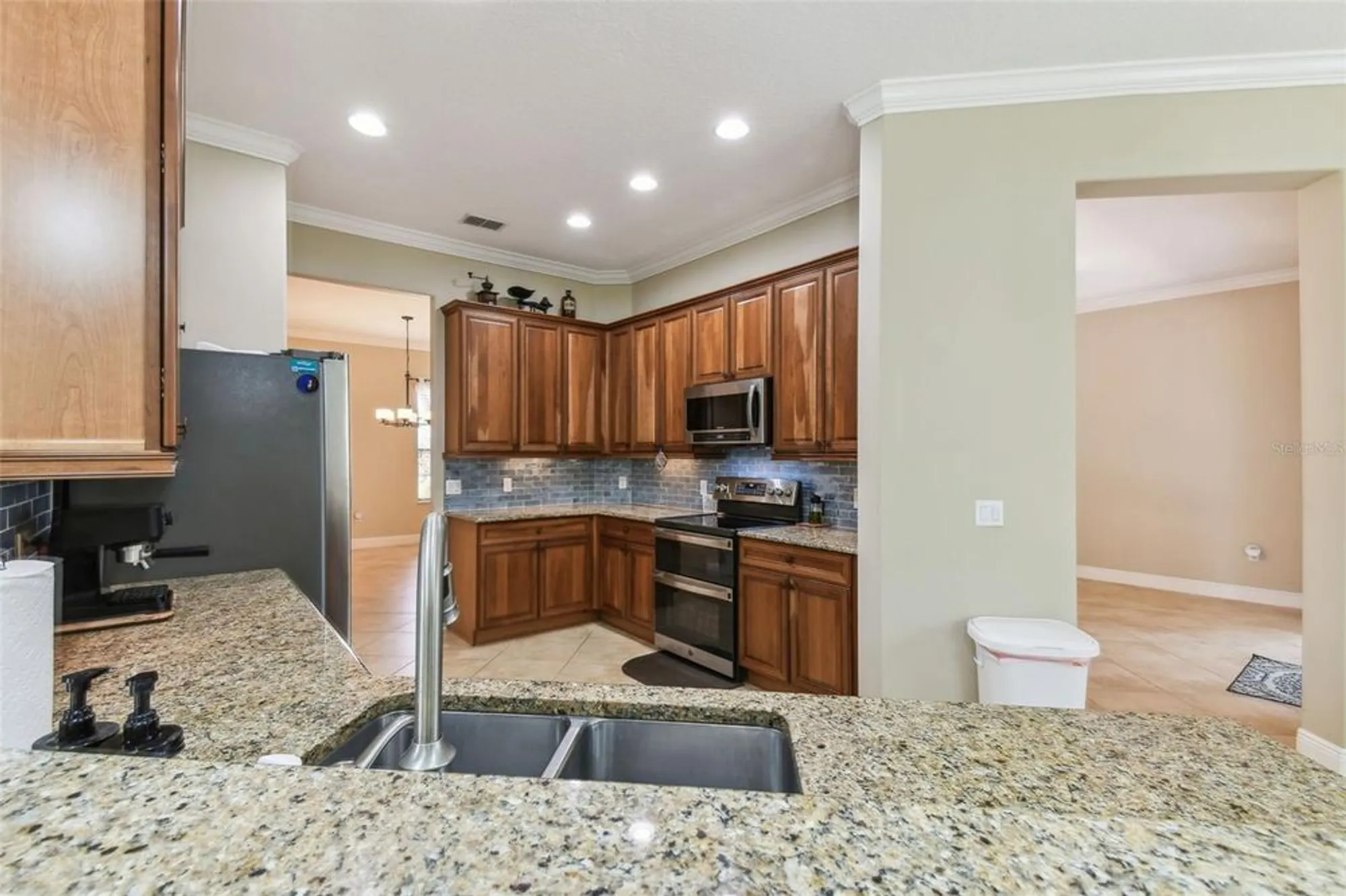 Property Slideshow image 20 of 61 | 429 villa park rd, Kissimmee, FL, 34759