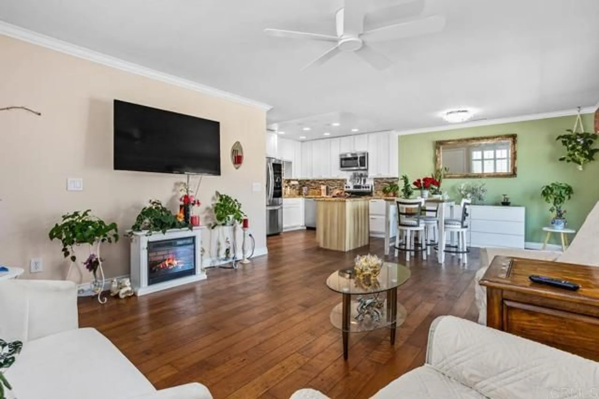 Property Slideshow image 4 of 31 | 204 summerside ln, Encinitas, CA, 92024