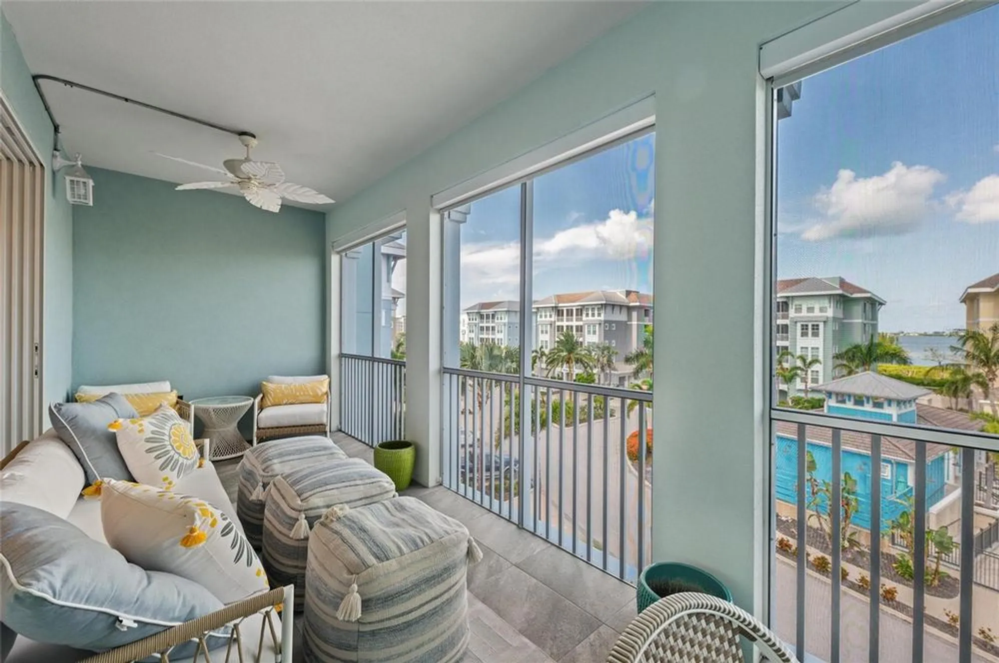 Property Slideshow image 58 of 100 | 387 aruba cir 301, Bradenton, FL, 34209
