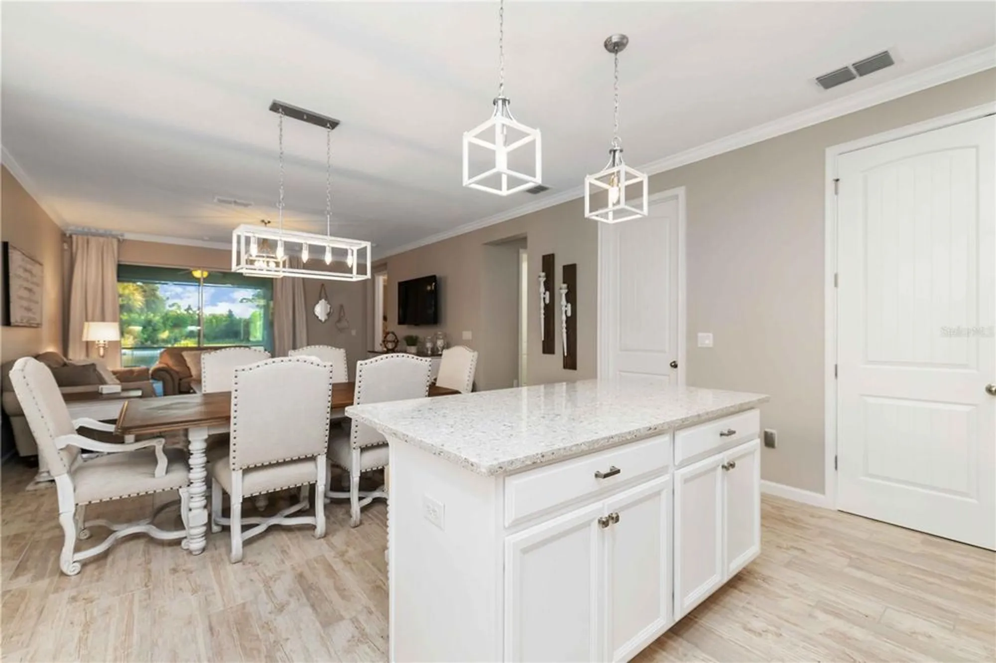 Property Slideshow image 10 of 27 | 11812 brookside dr, Bradenton, FL, 34211