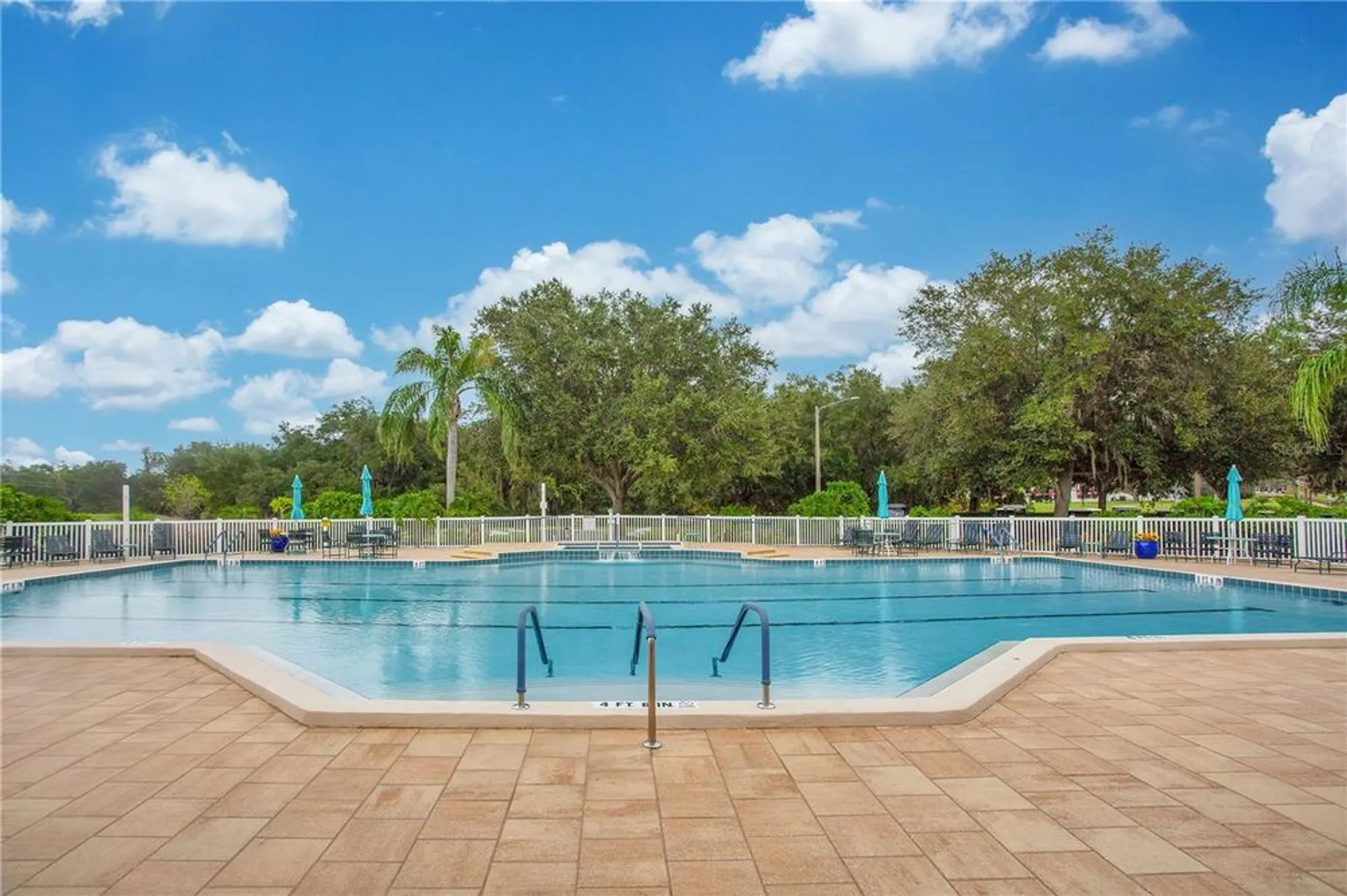 Property Slideshow image 41 of 46 | 32805 oak park dr, Leesburg, FL, 34748