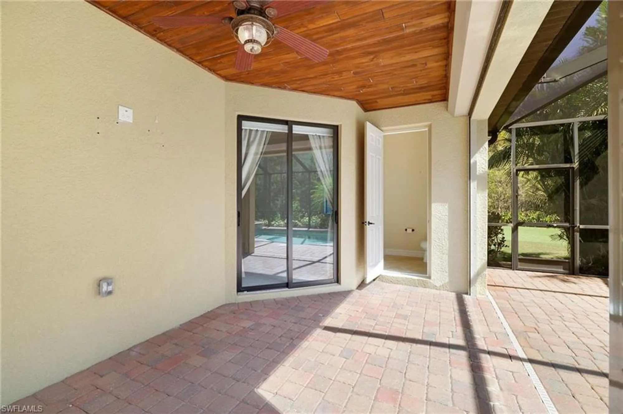 Property Slideshow image 32 of 47 | 28591 westmeath ct, Bonita Springs, FL, 34135
