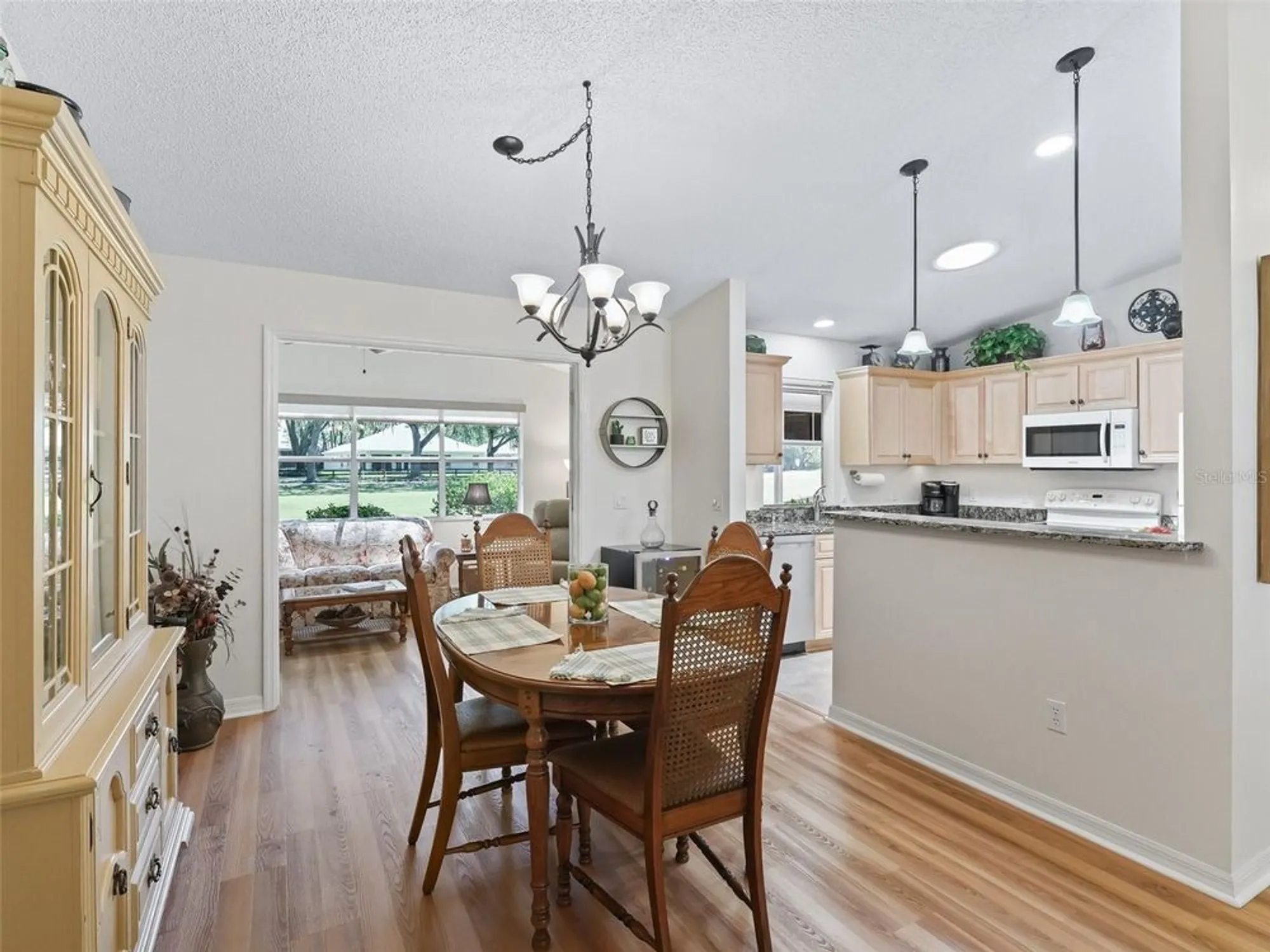 Property Slideshow image 9 of 49 | 511 chula vista ave, Lady Lake, FL, 32159