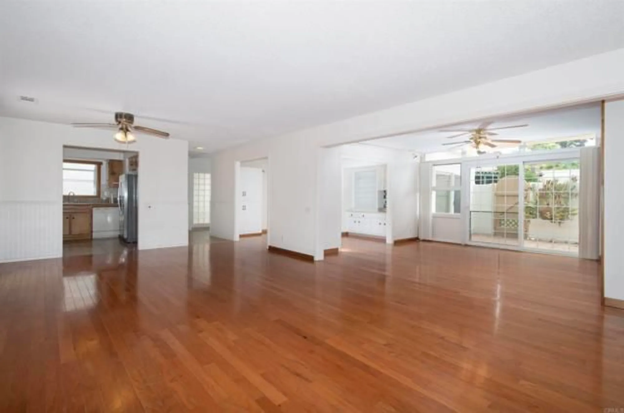 Property Slideshow image 1 of 32 | 3621 vista campana 11, Oceanside, CA, 92057