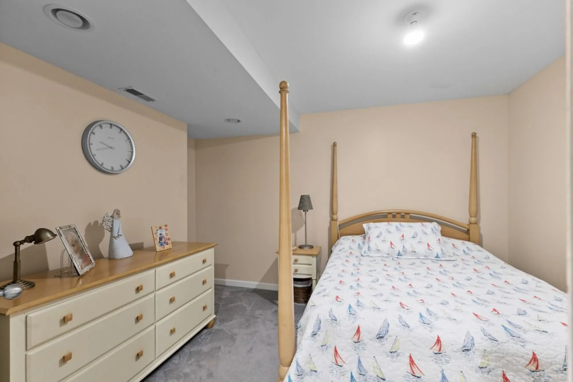 Property Slideshow image 18 of 26 | 748 shoreline rd, Lake Barrington, IL, 60010