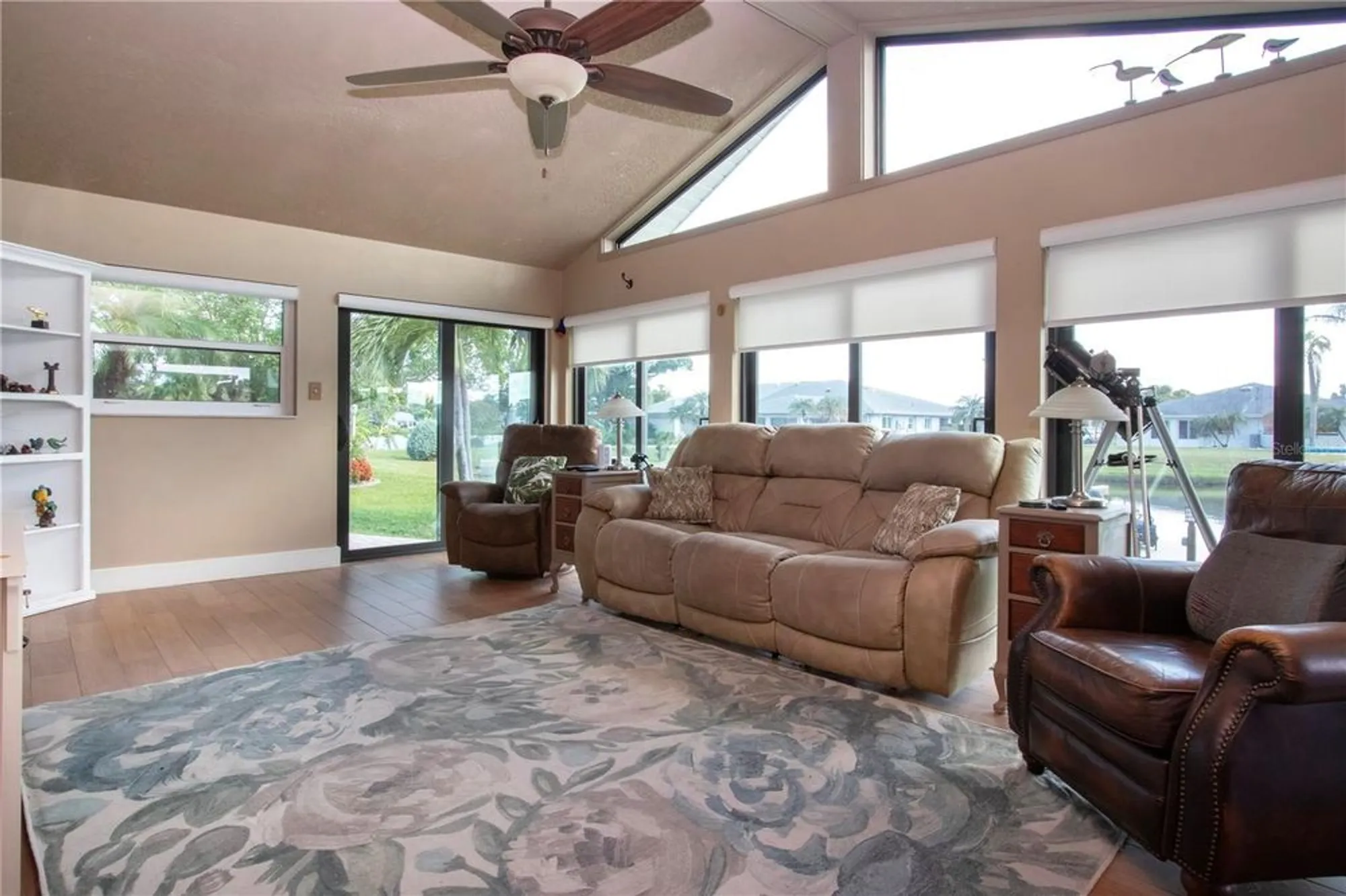 Property Slideshow image 11 of 77 | 1527 fort duquesna dr, Sun City Center, FL, 33573