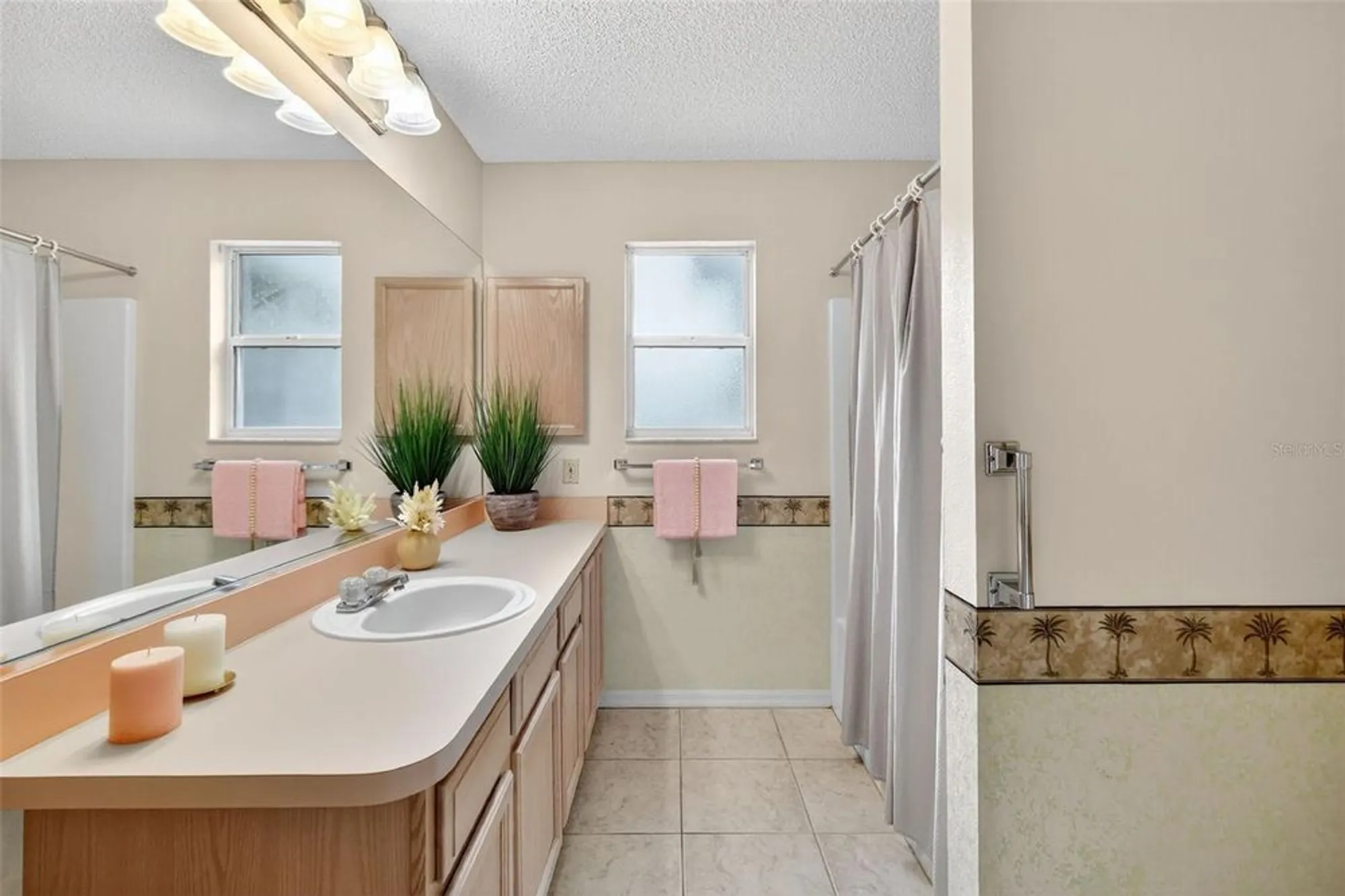 Property Slideshow image 18 of 32 | 1201 de la fuente ct, The Villages, FL, 32162