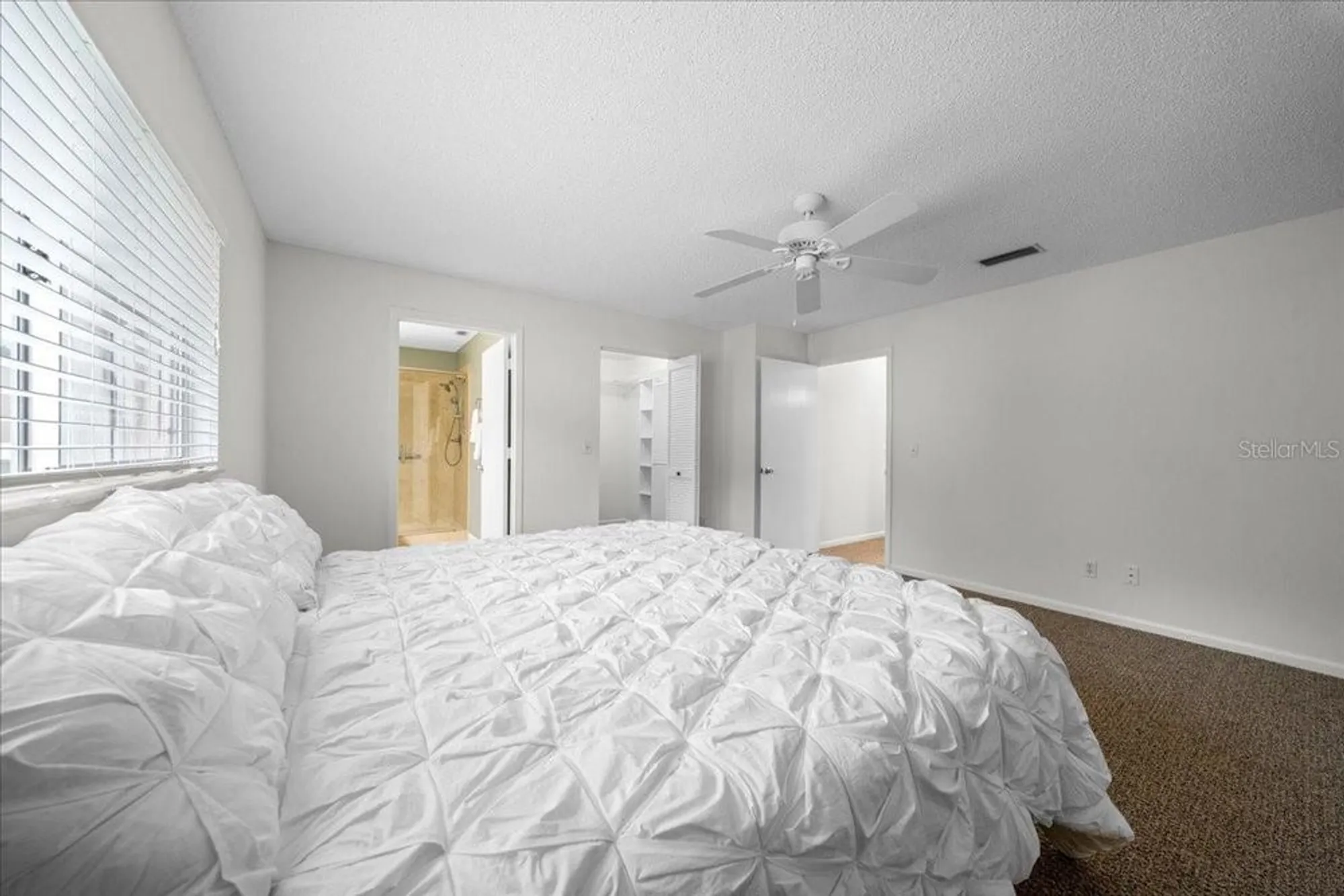 Property Slideshow image 19 of 44 | 8819 sw 91st pl c, Ocala, FL, 34481