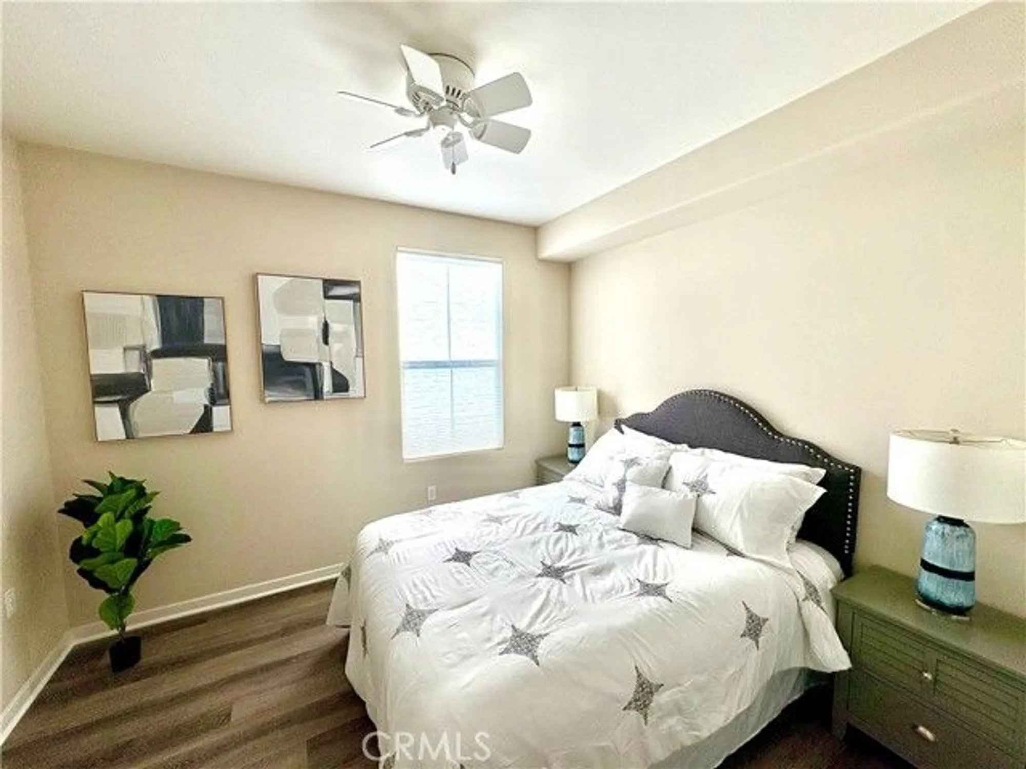 Property Slideshow image 8 of 34 | 253 carlow, Irvine, CA, 92618