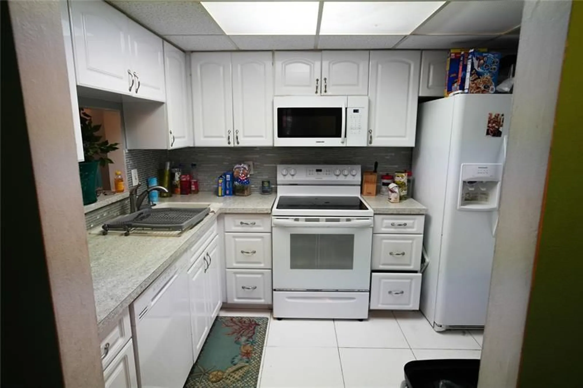 Property Slideshow image 2 of 28 | 3774 inverrary blvd apt 101p, Lauderhill, FL, 33319