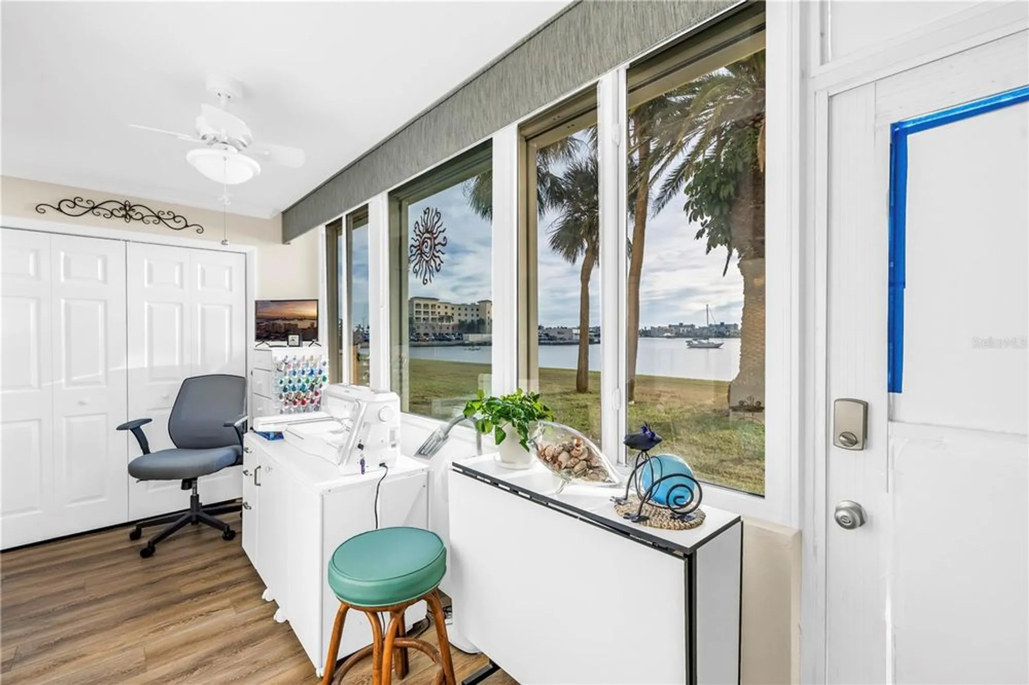 Property Slideshow image 21 of 73 | 4525 cove cir apt 102, Saint Petersburg, FL, 33708