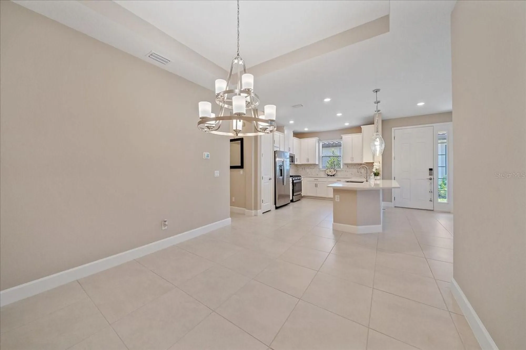 Property Slideshow image 12 of 38 | 6120 plateau ct, Bradenton, FL, 34203
