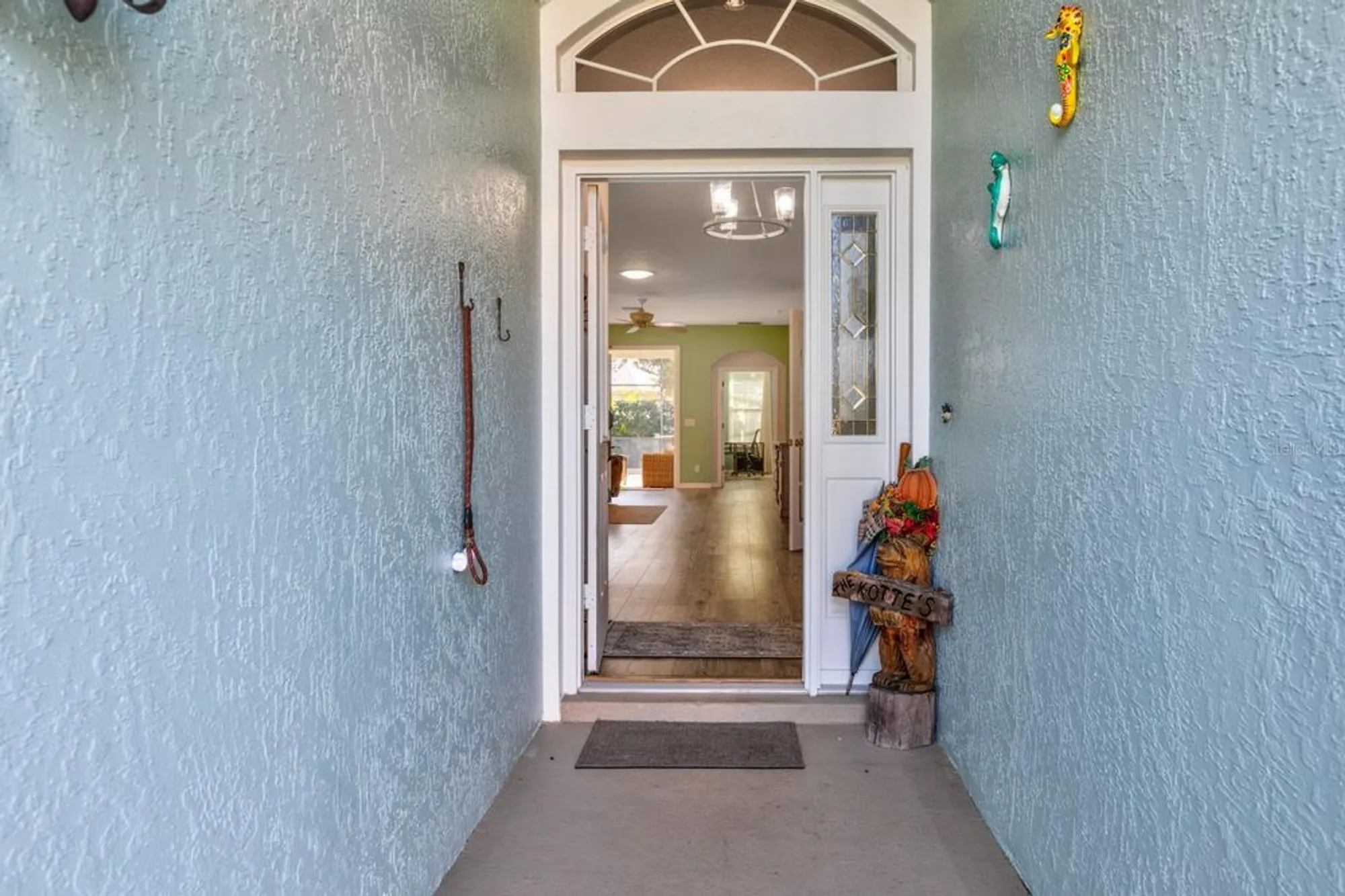 Property Slideshow image 2 of 23 | 27400 orchid glade st, Leesburg, FL, 34748