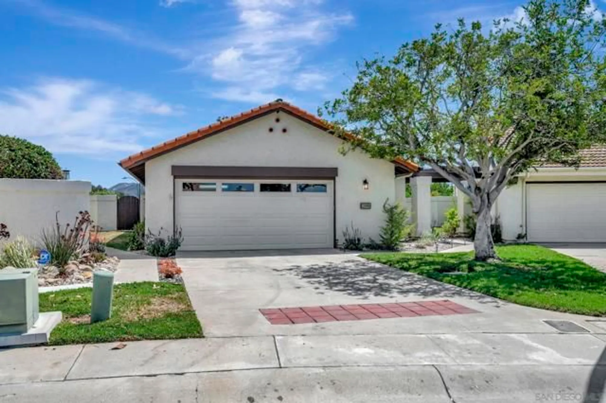 Property Slideshow image 1 of 49 | 12880 circulo dardo, San Diego, CA, 92128