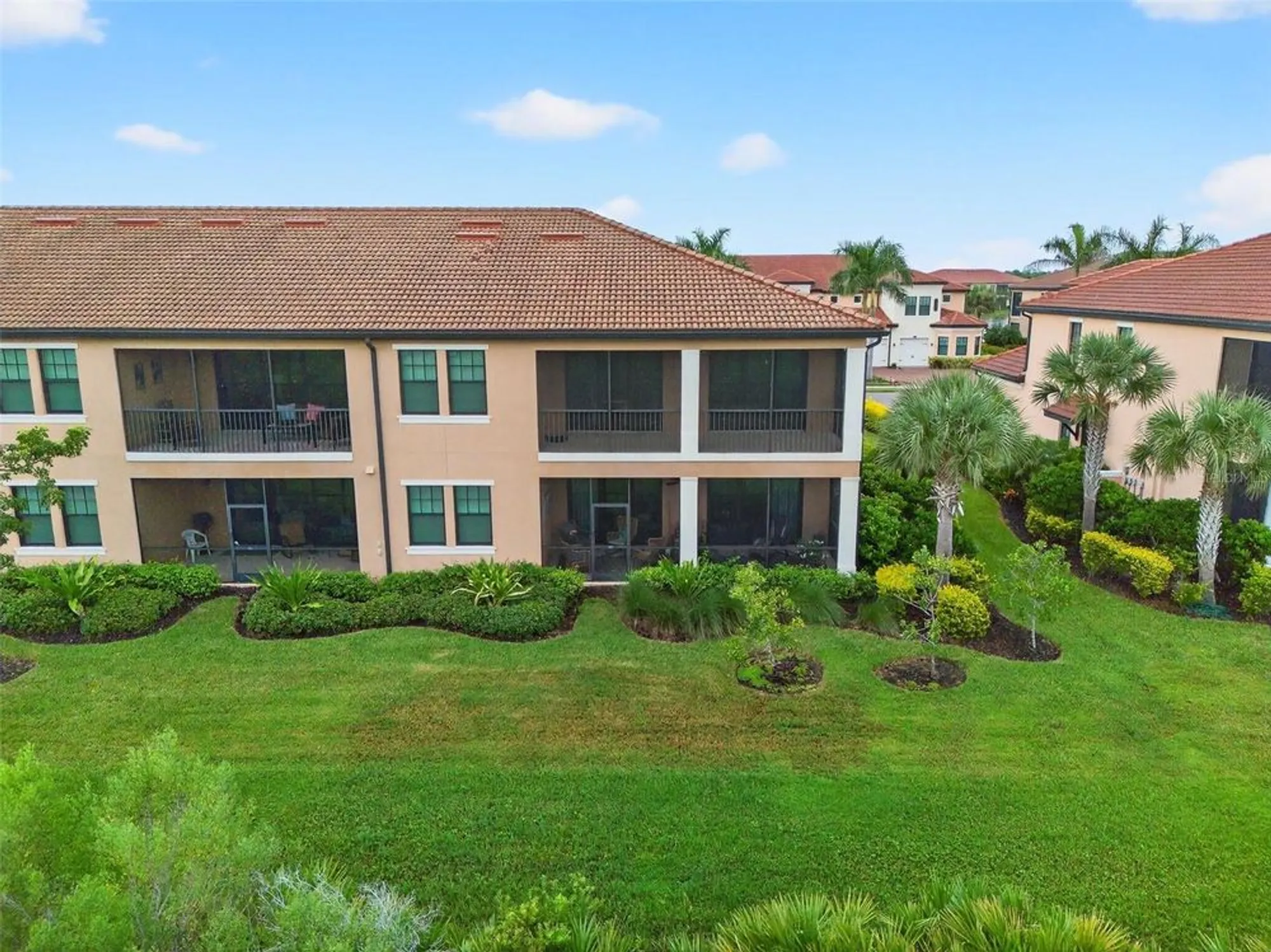Property Slideshow image 14 of 91 | 10047 crooked creek dr 201, Venice, FL, 34293
