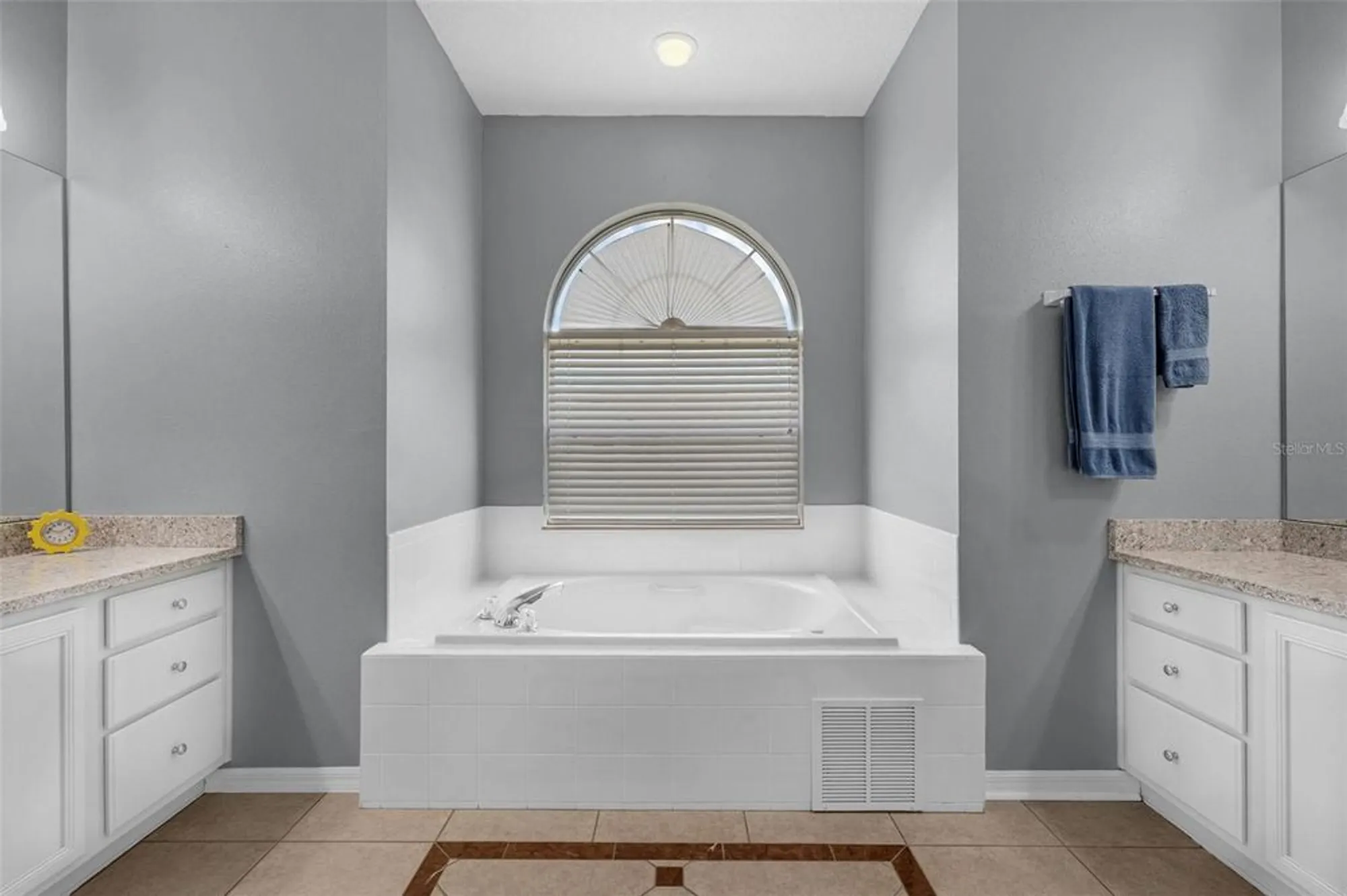 Property Slideshow image 17 of 33 | 4826 sable ridge ct, Leesburg, FL, 34748
