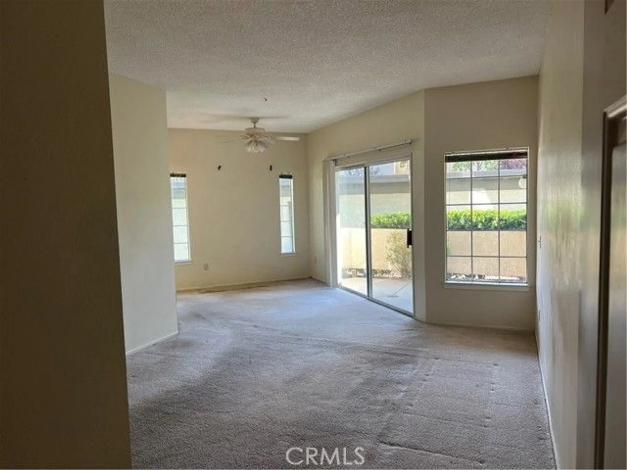 Property Slideshow image 10 of 28 | 19163 palo verde dr, Apple Valley, CA, 92308