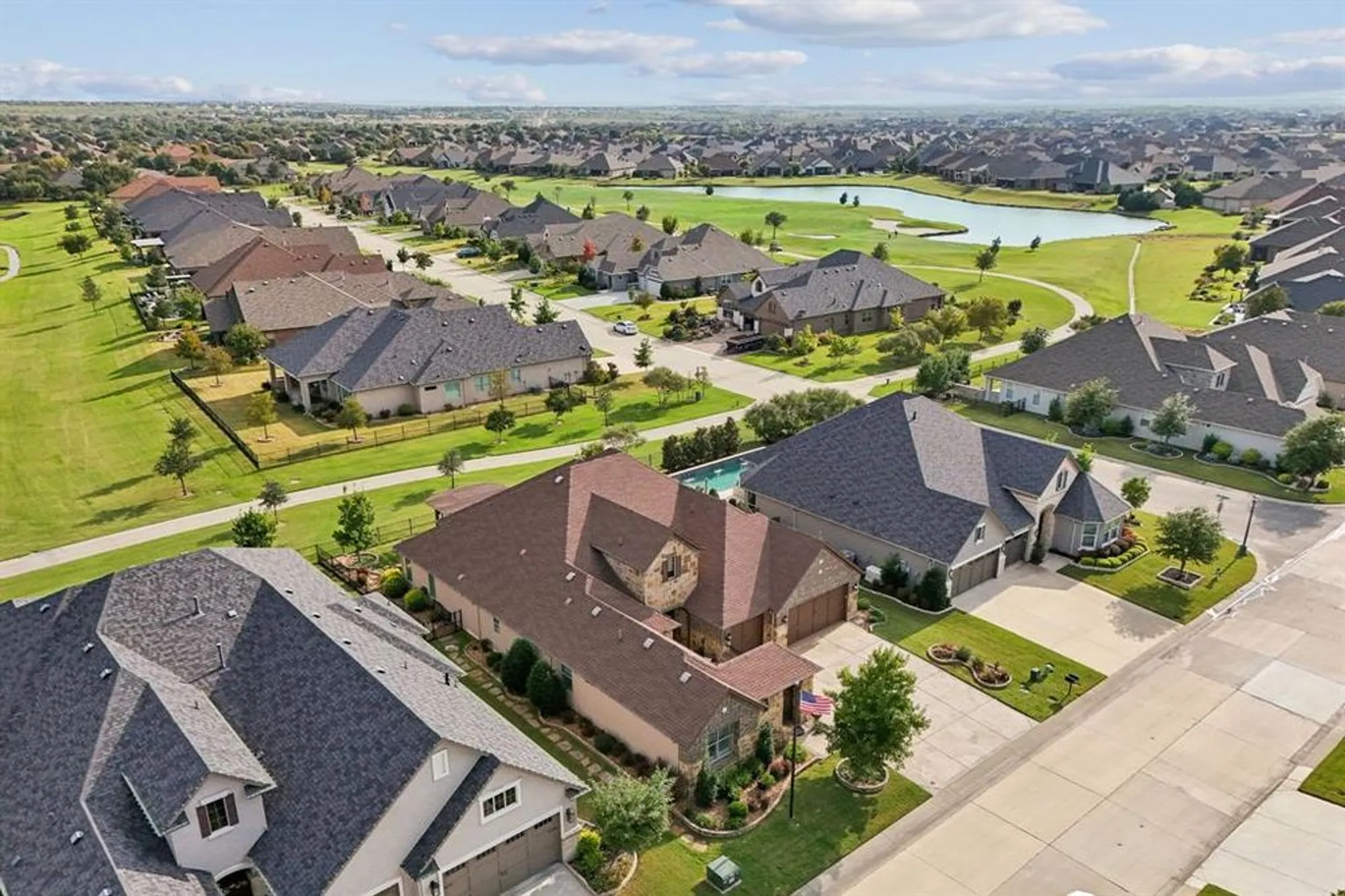 Property Slideshow image 31 of 38 | 12225 grosbeak dr, Denton, TX, 76207