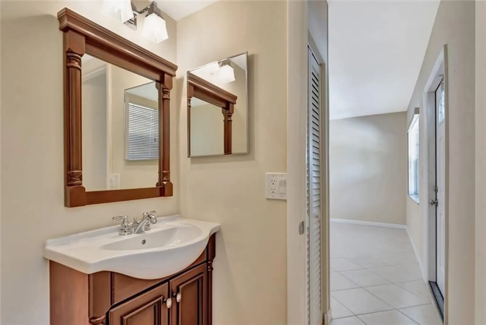 Property Slideshow image 11 of 31 | 7290 nw 1st st 205, Margate, FL, 33063