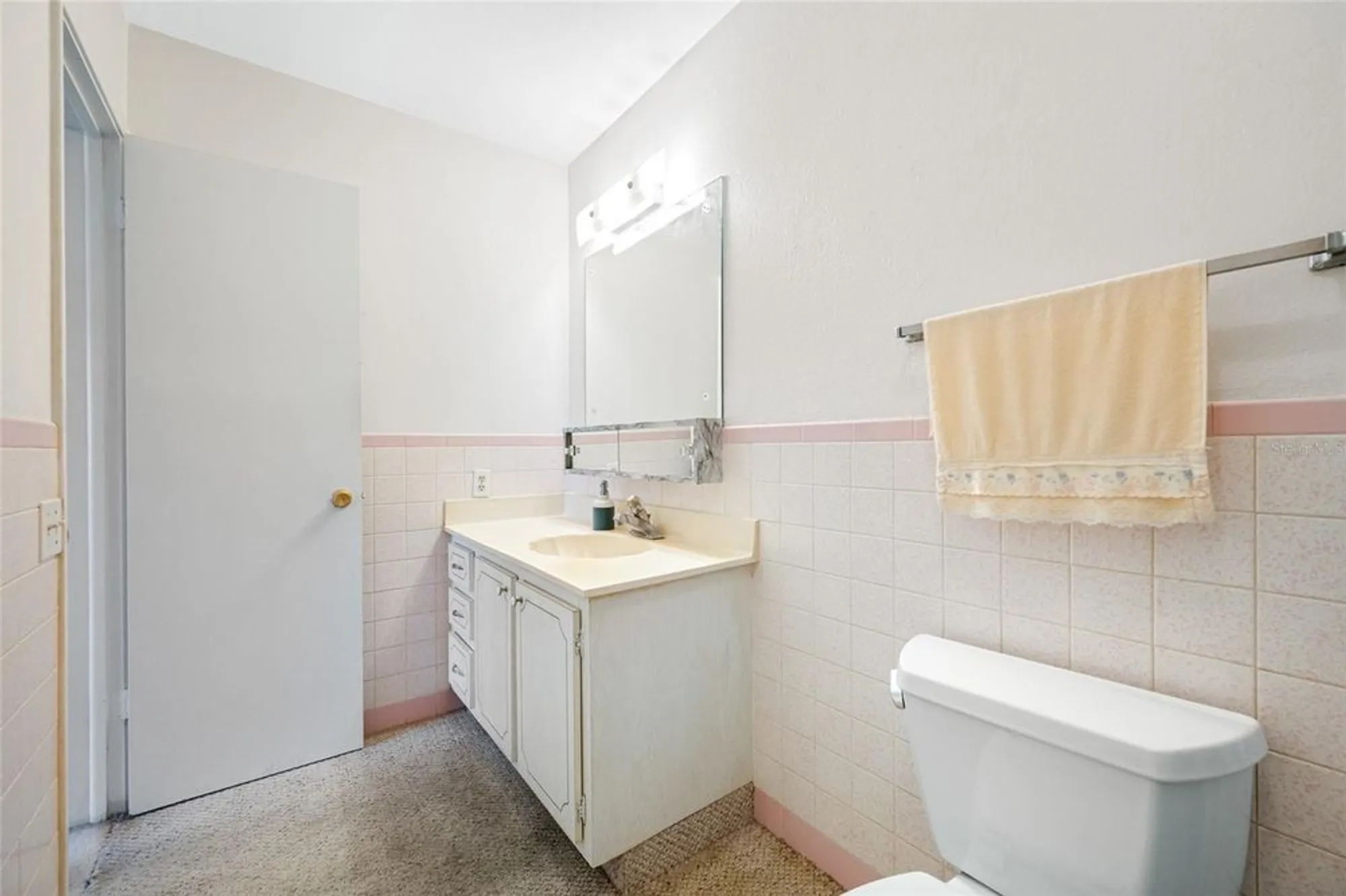 Property Slideshow image 34 of 39 | 5660 80th st n unit d207, St Petersburg, FL, 33709