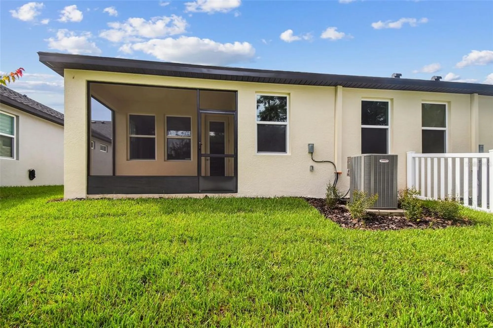 Property Slideshow image 4 of 13 | 3731 nandina cir, Sun City Center, FL, 33573