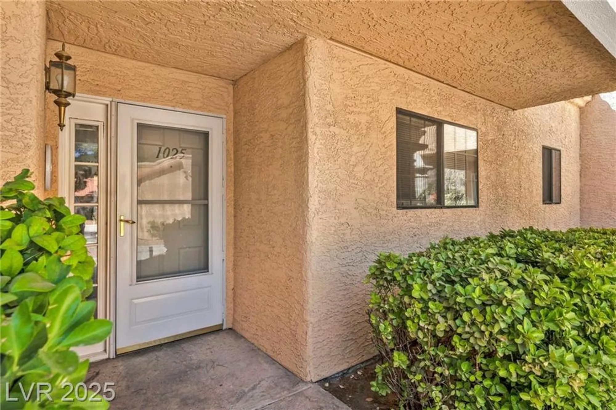 Property Slideshow image 13 of 44 | 2851 s valley view blvd unit 1025, Las Vegas, NV, 89102