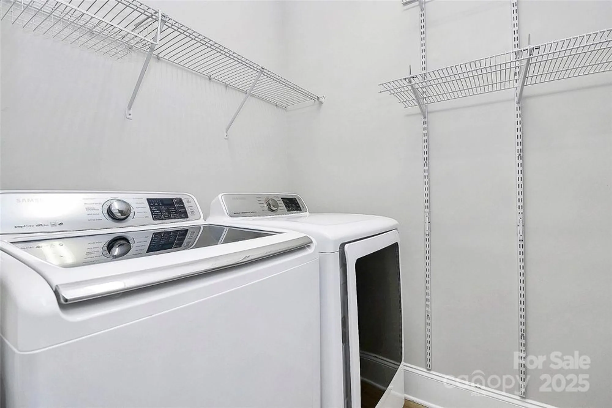 Property Slideshow image 25 of 46 | 14920 high bluff ct, Charlotte, NC, 28278