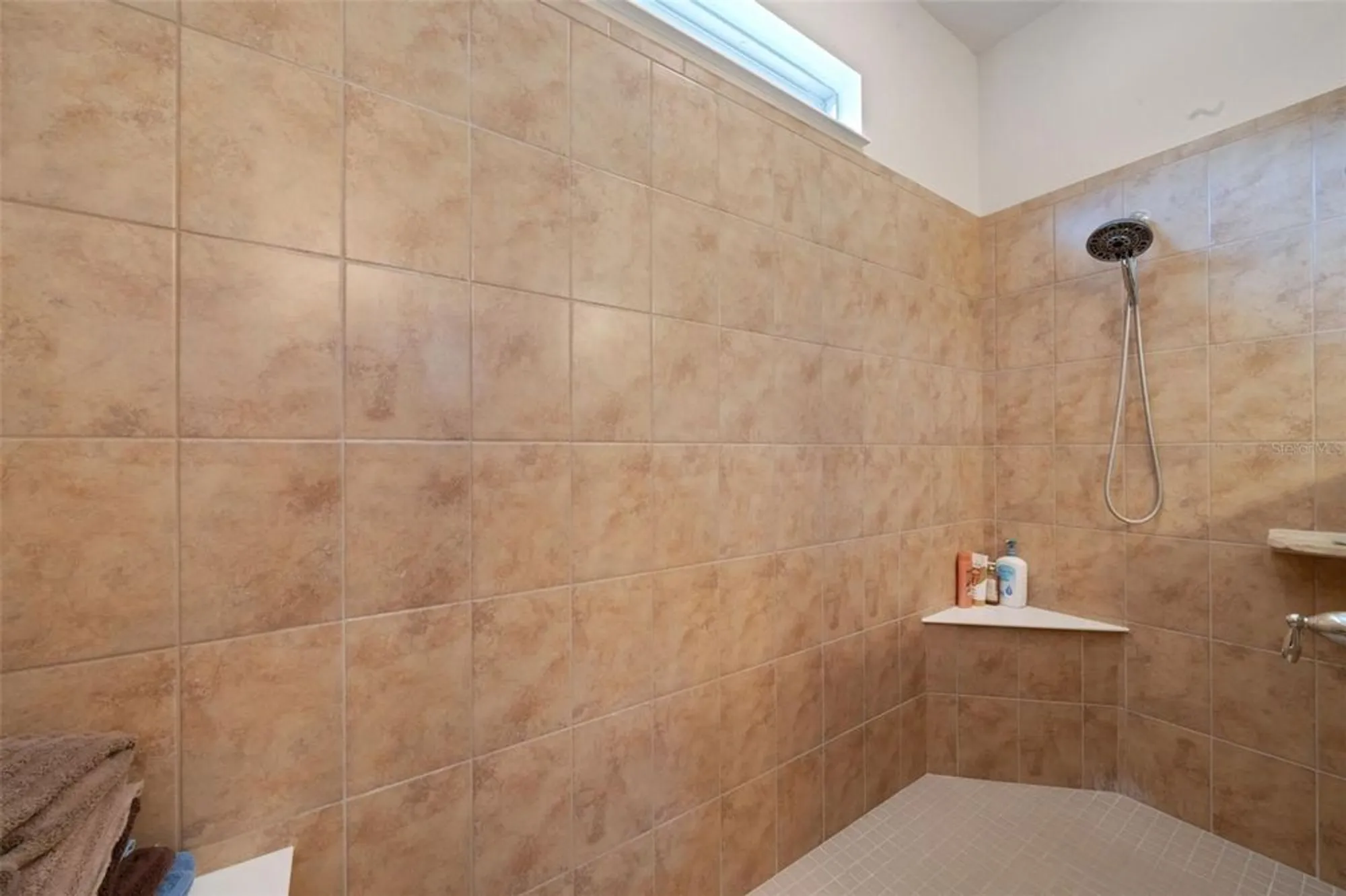 Property Slideshow image 23 of 58 | 333 almansa st, Davenport, FL, 33837