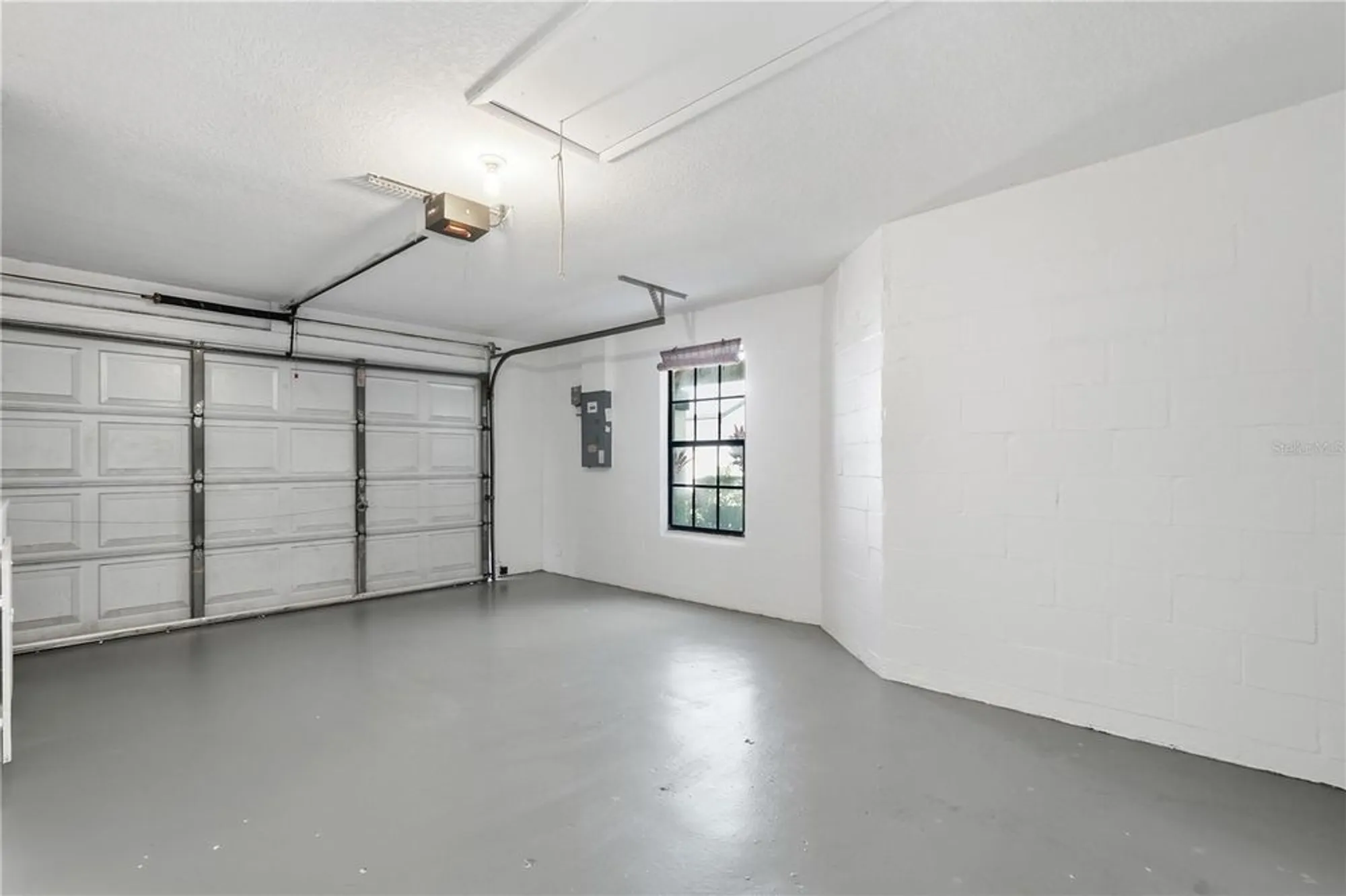 Property Slideshow image 22 of 31 | 3499 cedar ln, Palm Harbor, FL, 34684