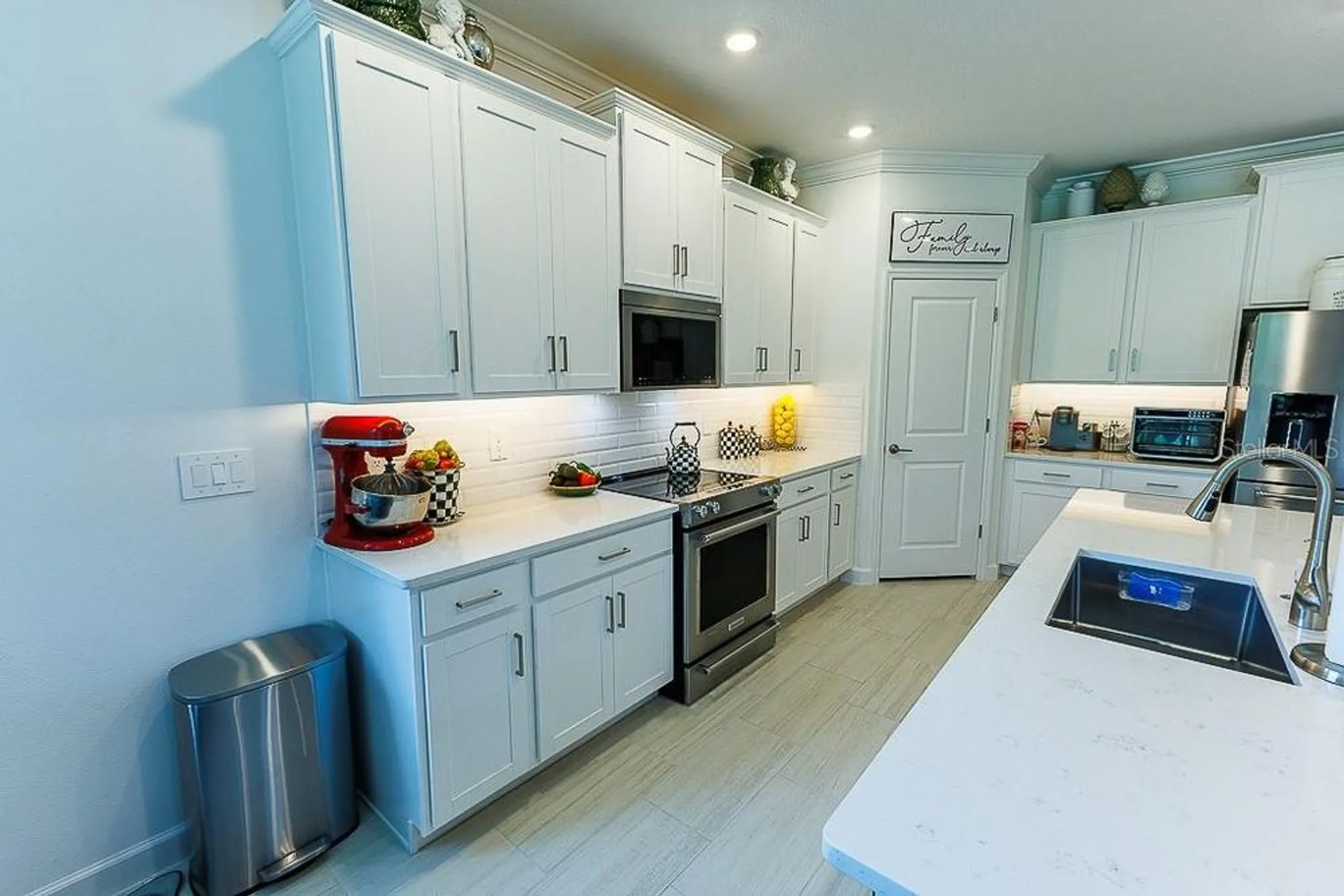 Property Slideshow image 14 of 77 | 10367 banyan breeze blvd, Land O Lakes, FL, 34638