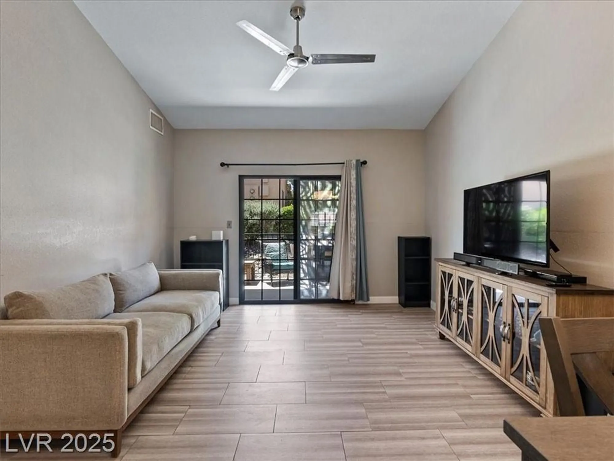 Property Slideshow image 8 of 43 | 2851 s valley view blvd unit 1130, Las Vegas, NV, 89102