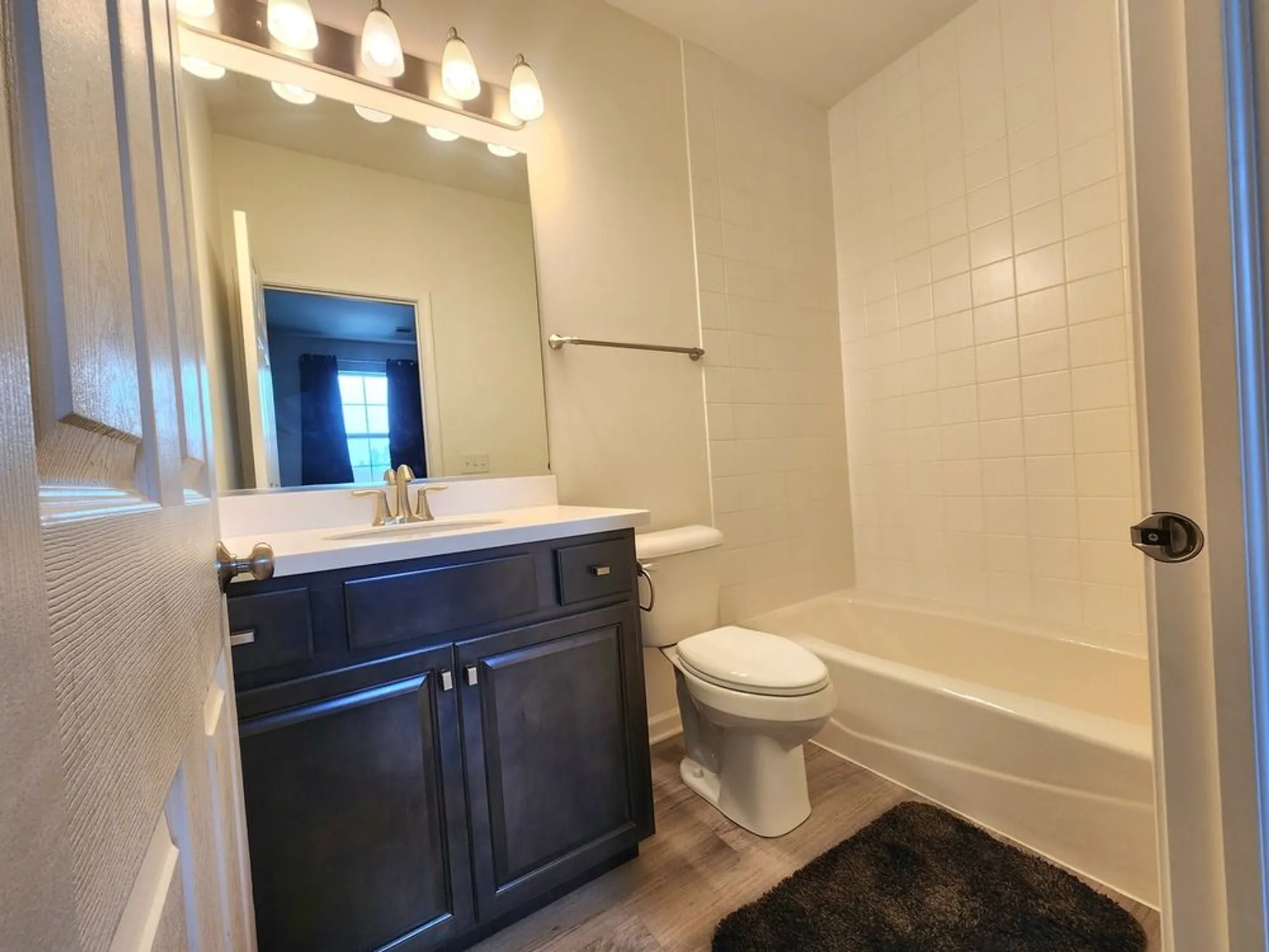 Property Slideshow image 13 of 29 | 2003 magenta ln, Algonquin, IL, 60102