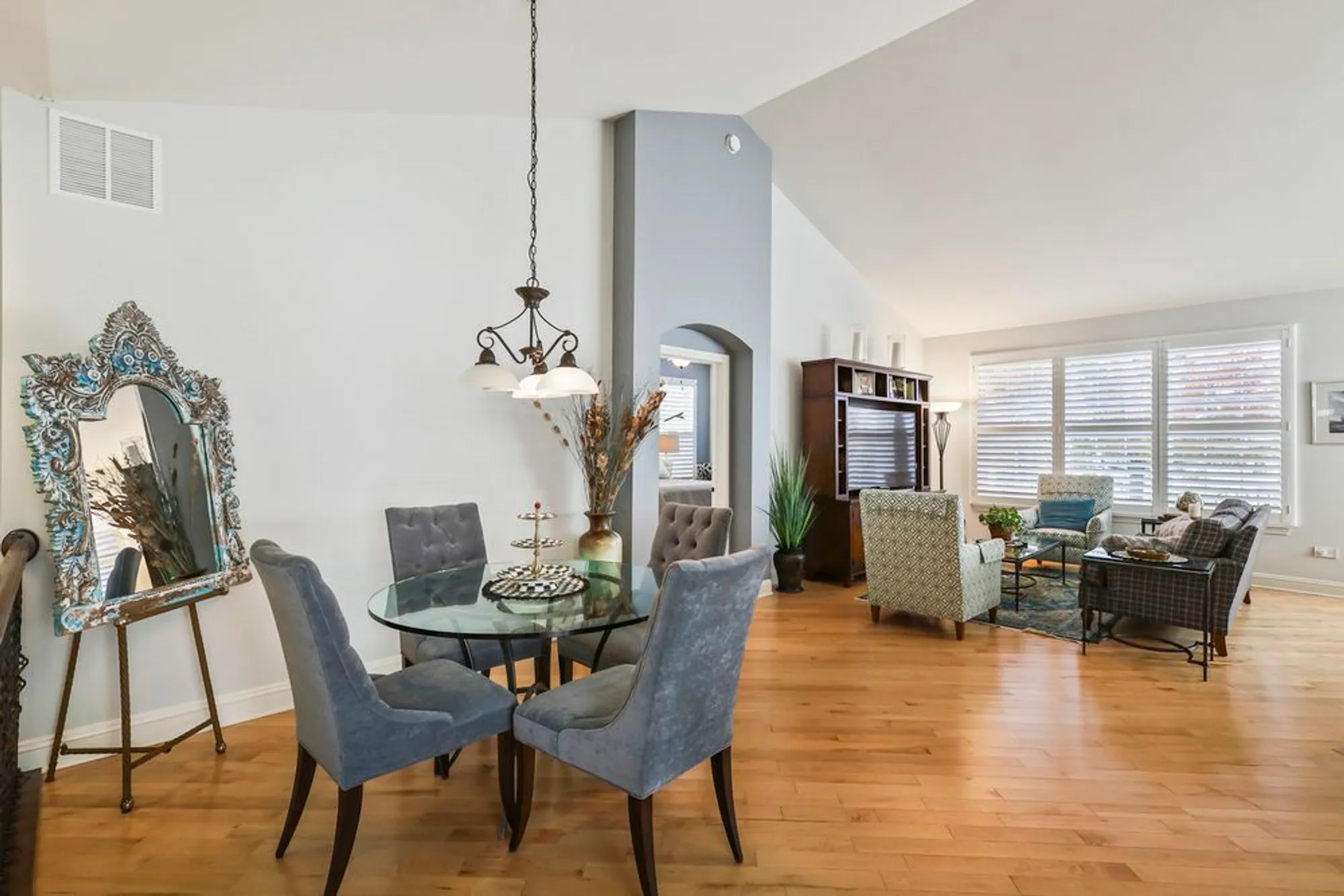 Property Slideshow image 12 of 31 | 2628 drexel dr, Naperville, IL, 60564