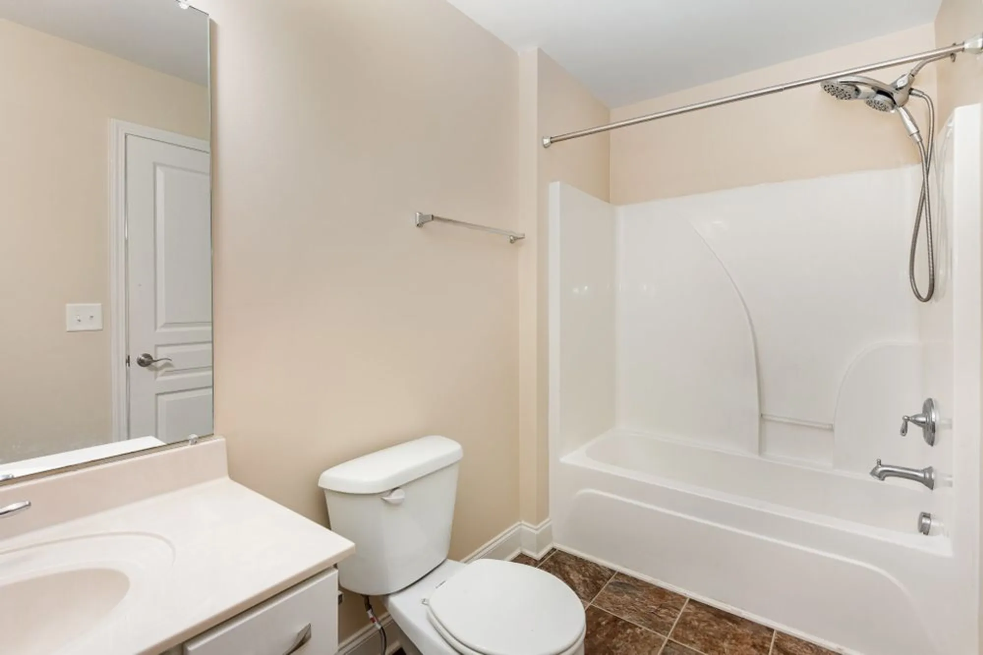 Property Slideshow image 22 of 37 | 445 stonegate dr, Lebanon, TN, 37090