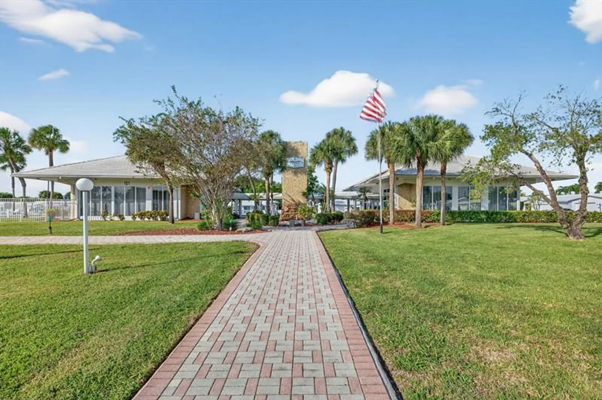 Property Slideshow image 43 of 49 | 2550 e golf blvd, Pompano Beach, FL, 33064