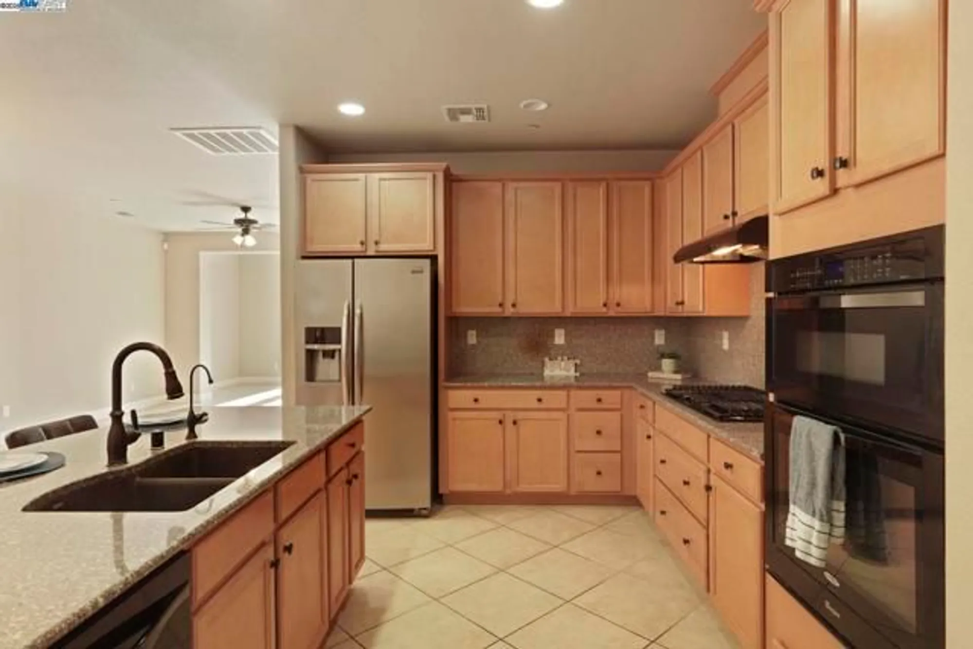 Property Slideshow image 11 of 54 | 2961 clear point way, Manteca, CA, 95336