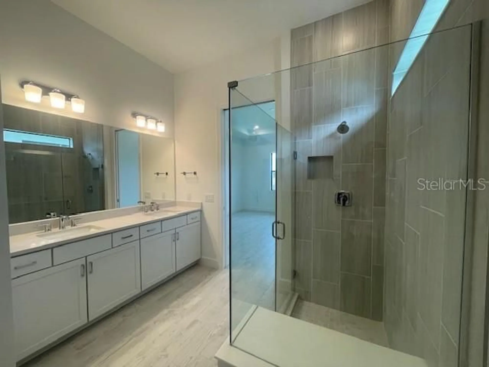 Property Slideshow image 2 of 5 | 19611 indian rock pl, Lakewood Ranch, FL, 34211