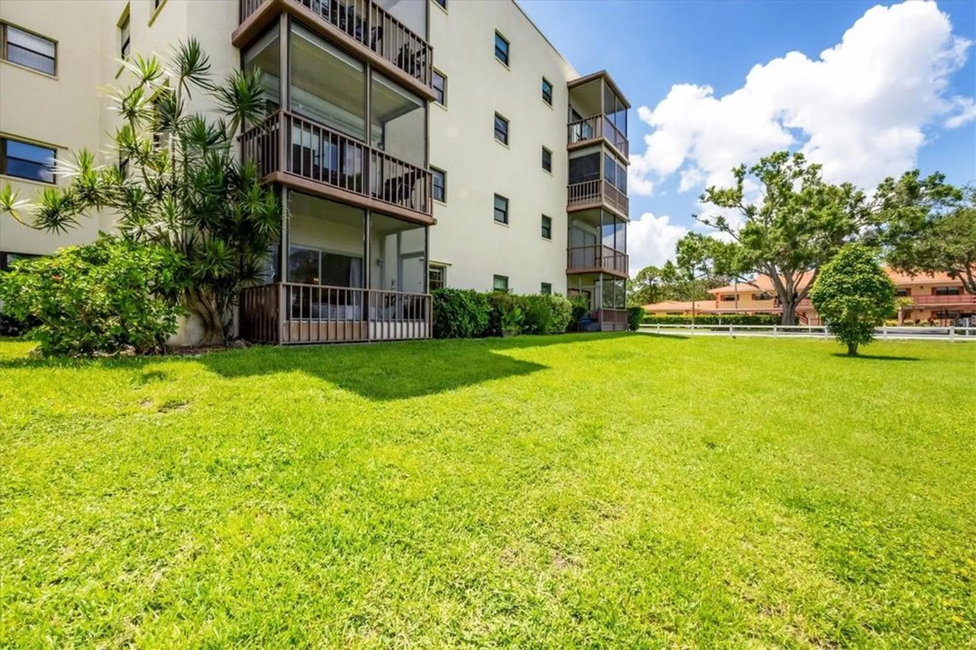 Property Slideshow image 27 of 41 | 6188 80th st n unit 102, St Petersburg, FL, 33709