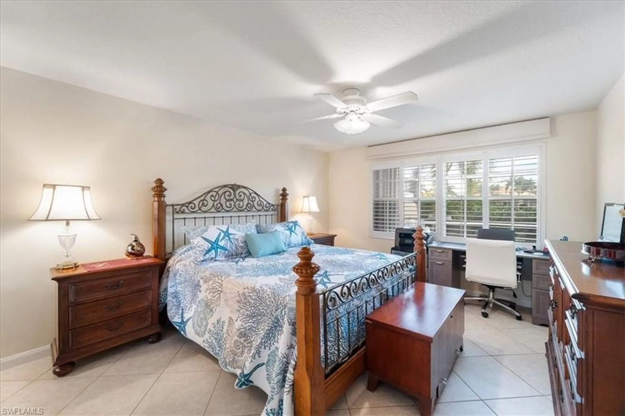 Property Slideshow image 24 of 27 | 5756 drummond way, Naples, FL, 34119