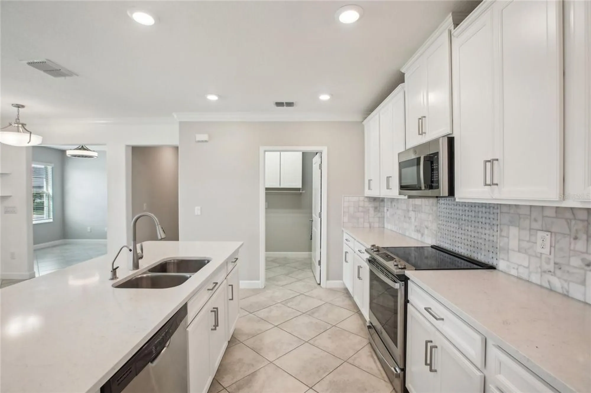 Property Slideshow image 9 of 33 | 10420 echo dock loop, San Antonio, FL, 33576