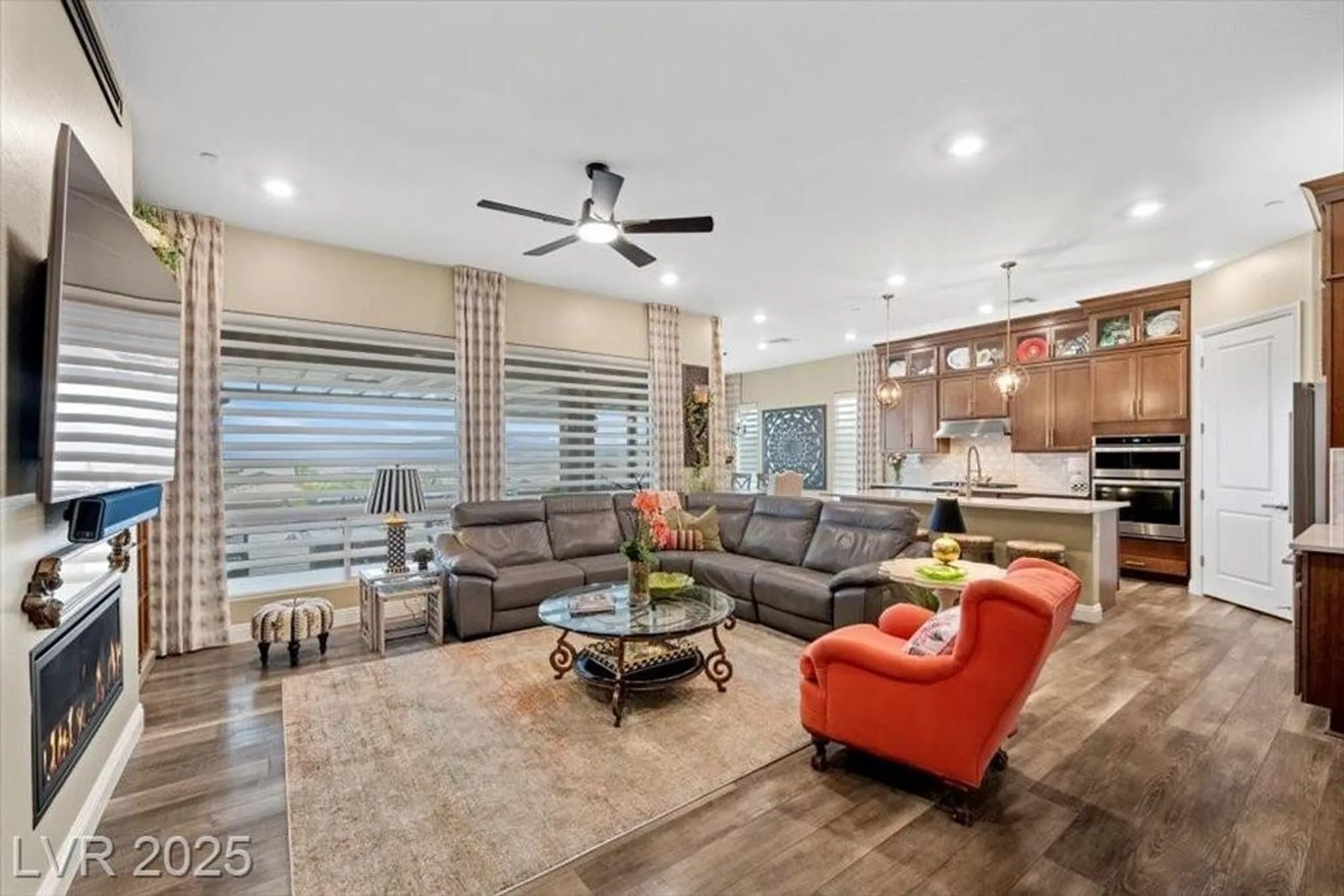 Property Slideshow image 10 of 69 | 44 stone yucca ct, Henderson, NV, 89011