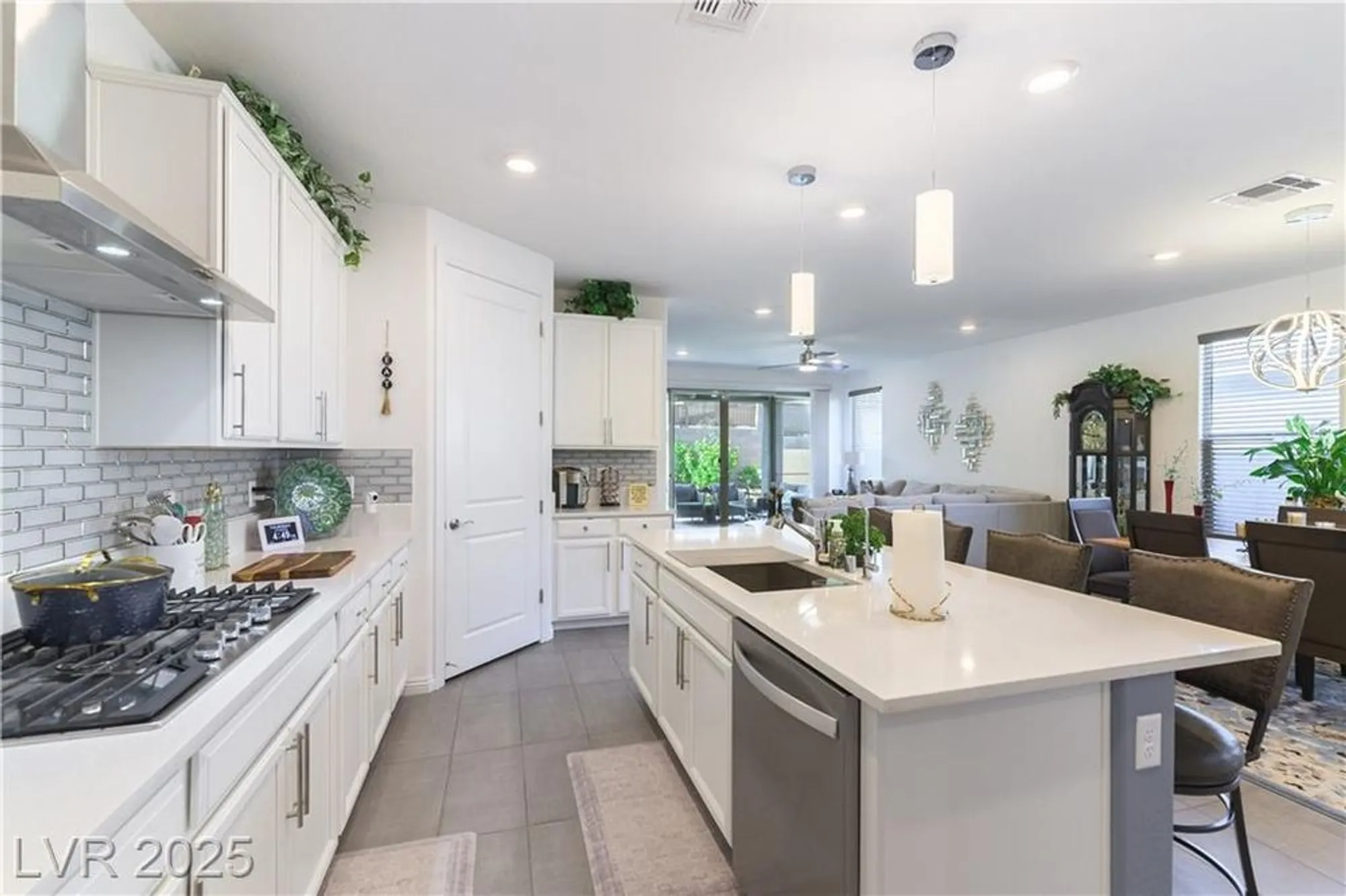 Property Slideshow image 8 of 31 | 2014 millergrove ave, North Las Vegas, NV, 89086