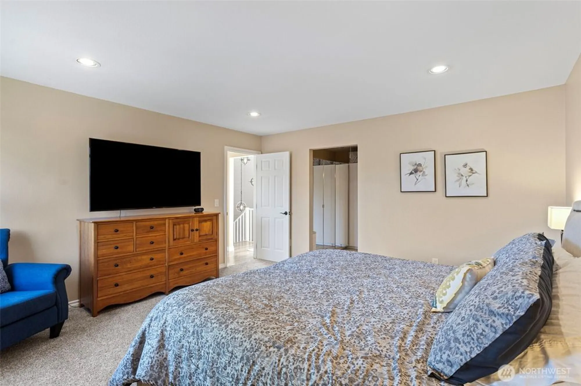 Property Slideshow image 17 of 40 | 10749 glen acres dr s # 10749s, Seattle, WA, 98168