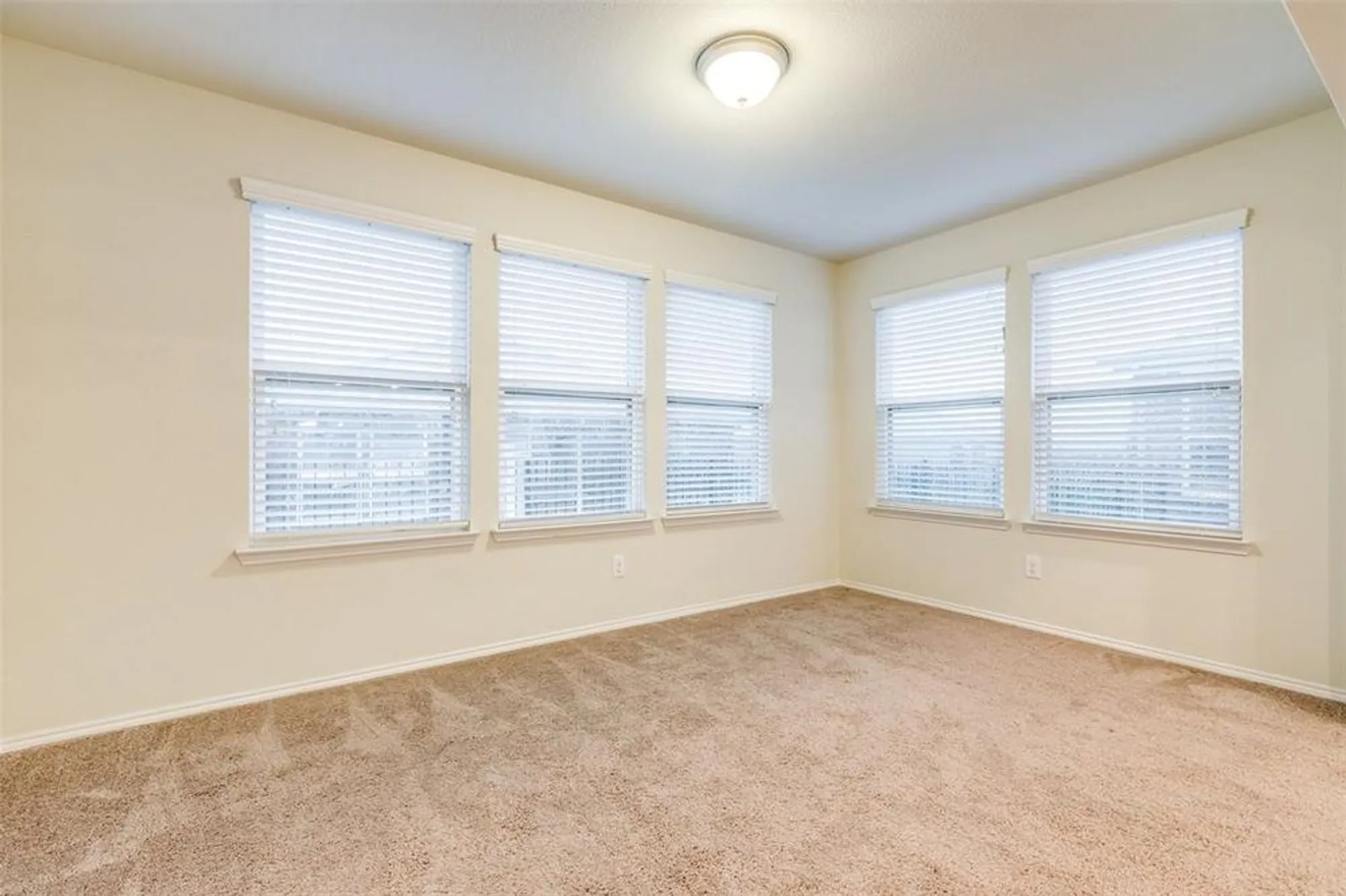 Property Slideshow image 12 of 27 | 7793 gulf walk rd, Frisco, TX, 75036