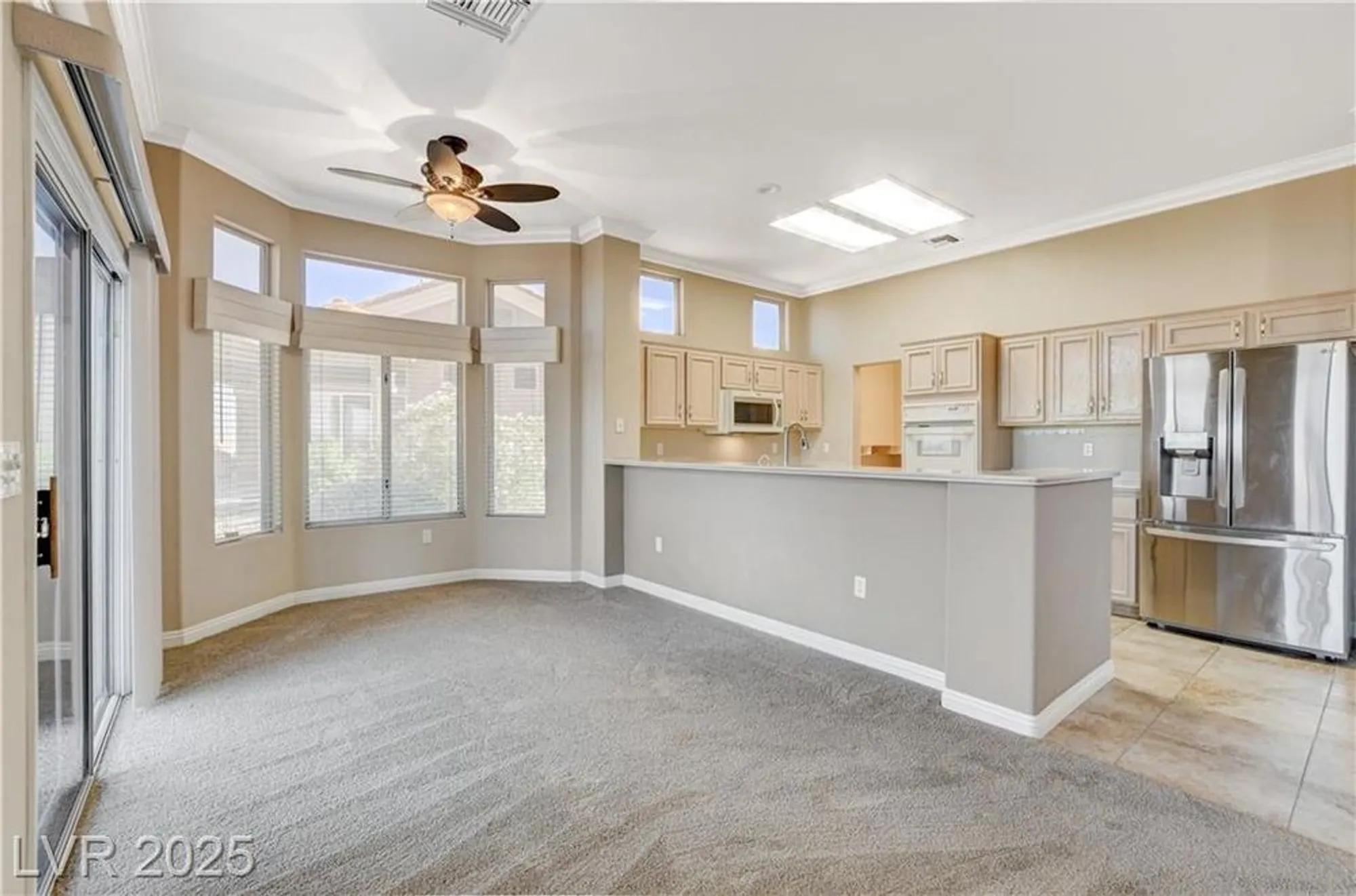 Property Slideshow image 20 of 74 | 1904 hot oak ridge st, Las Vegas, NV, 89134