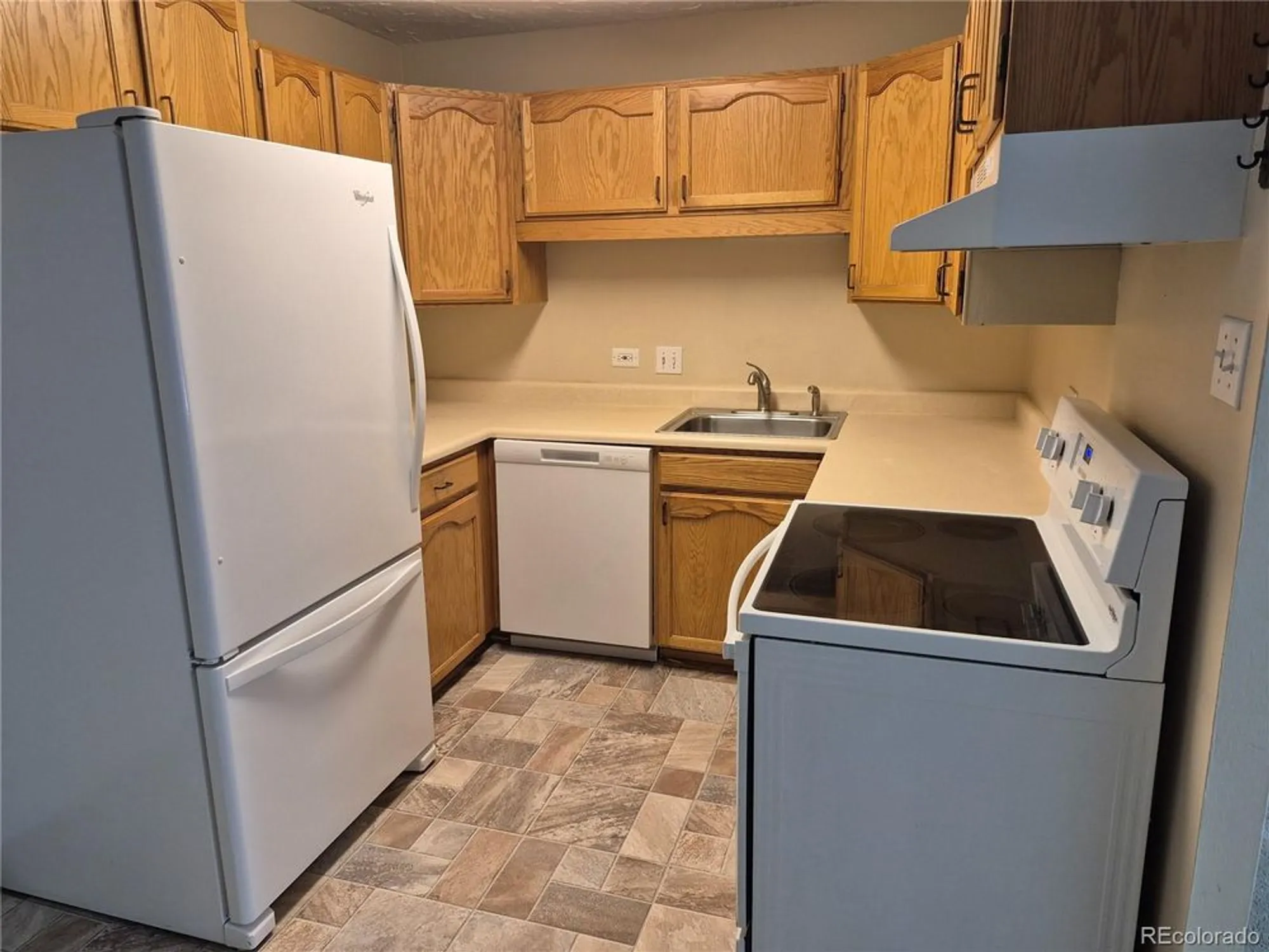 Property Slideshow image 14 of 27 | 7801 w 35th ave apt 208, Wheat Ridge, CO, 80033